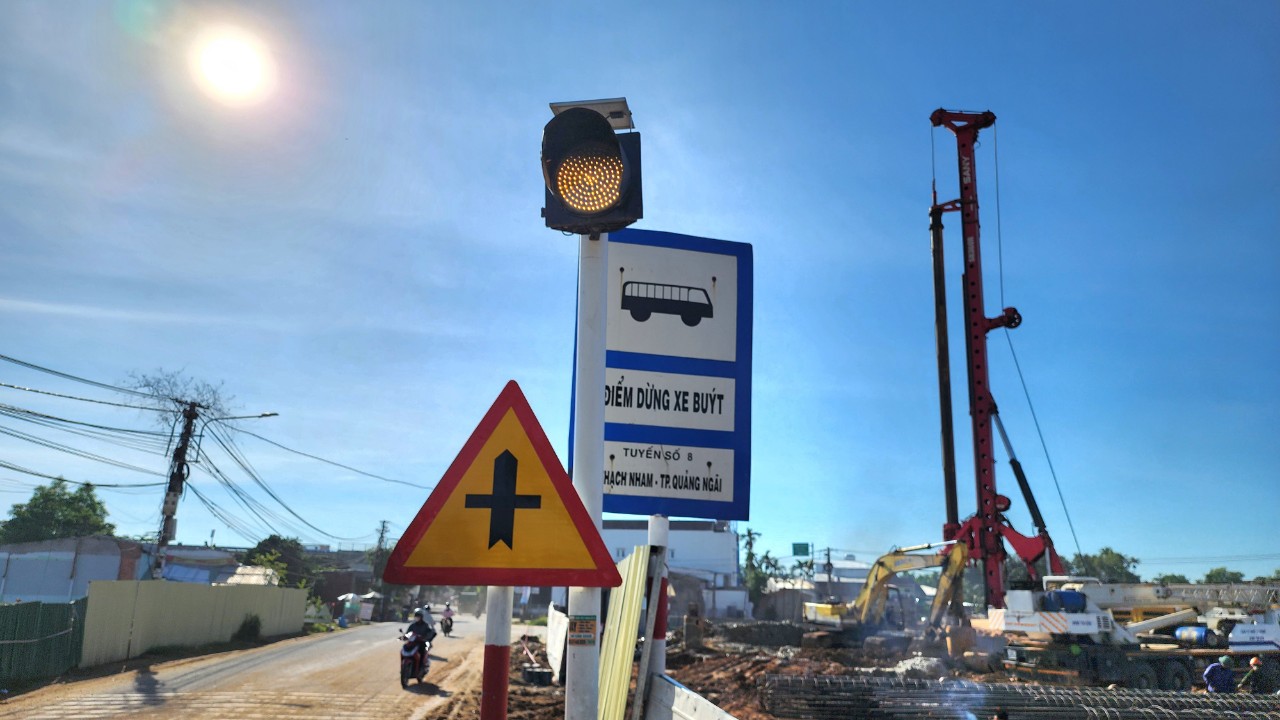 Hạ tầng kỹ thuật cản tiến độ cao tốc qua Quảng Ng&atilde;i- Ảnh 3.