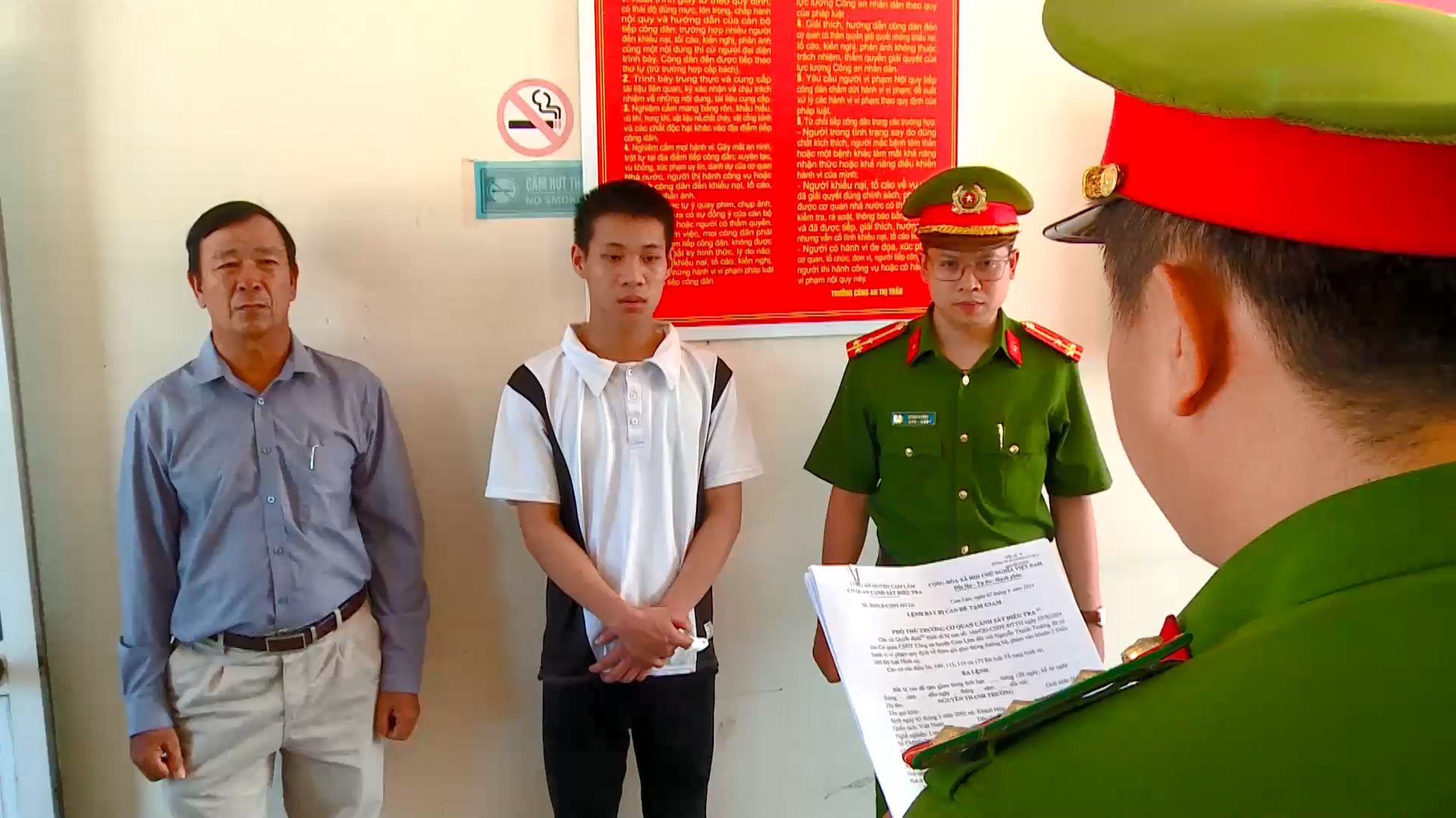 Bắt giữ nam thanh ni&ecirc;n g&acirc;y tai nạn khiến 4 người thương vong rồi bỏ trốn- Ảnh 1.