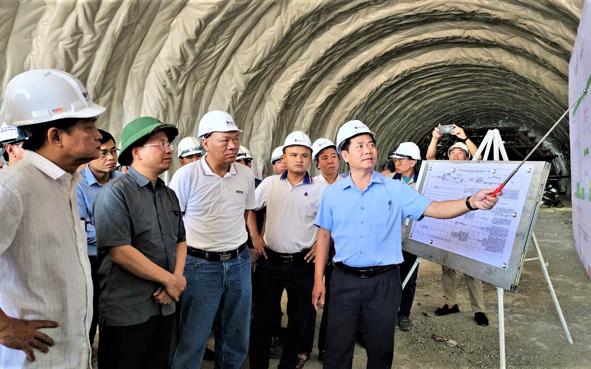 Khắc phục sụt trượt, vượt kh&oacute; khăn đảm bảo tiến độ cao tốc qua Ph&uacute; Y&ecirc;n