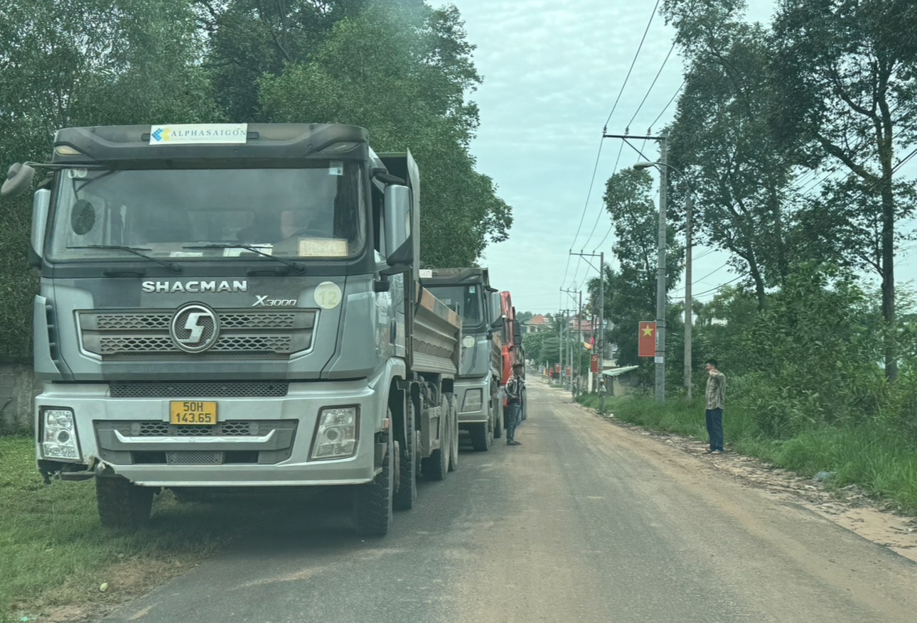 Chưa c&oacute; đủ mặt bằng, cao tốc Bi&ecirc;n Ho&agrave; - Vũng T&agrave;u lại đối diện nguy cơ thiếu đất đắp- Ảnh 3.