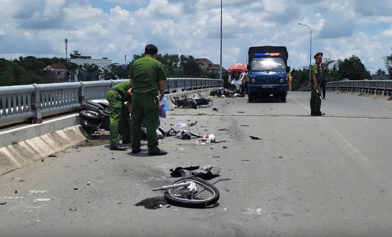 Hiện trường vụ tai nạn. Hiện trường vụ tai nạn.