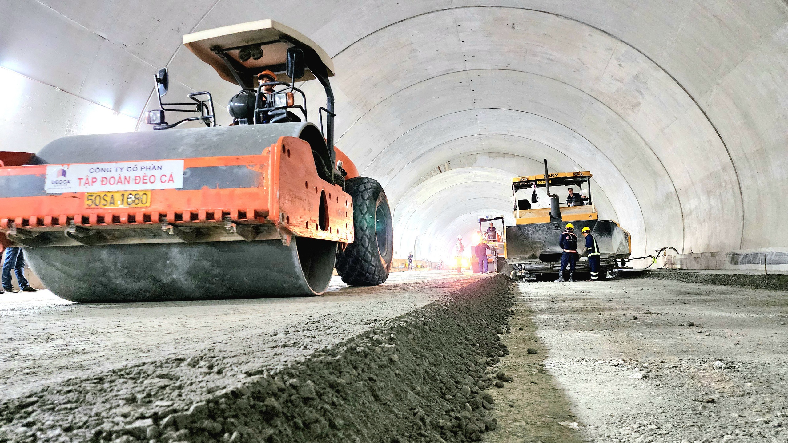 Chạy nước r&uacute;t ho&agrave;n th&agrave;nh vượt tiến độ 2 hầm đường bộ tr&ecirc;n cao tốc Quảng Ng&atilde;i - Ho&agrave;i Nhơn- Ảnh 4.