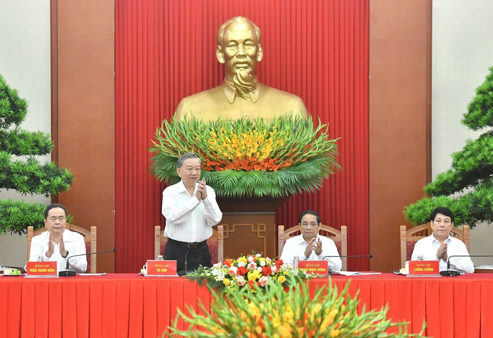 Dự kiến kiện to&agrave;n c&aacute;c chức danh l&atilde;nh đạo cấp cao v&agrave;o th&aacute;ng 10- Ảnh 1.