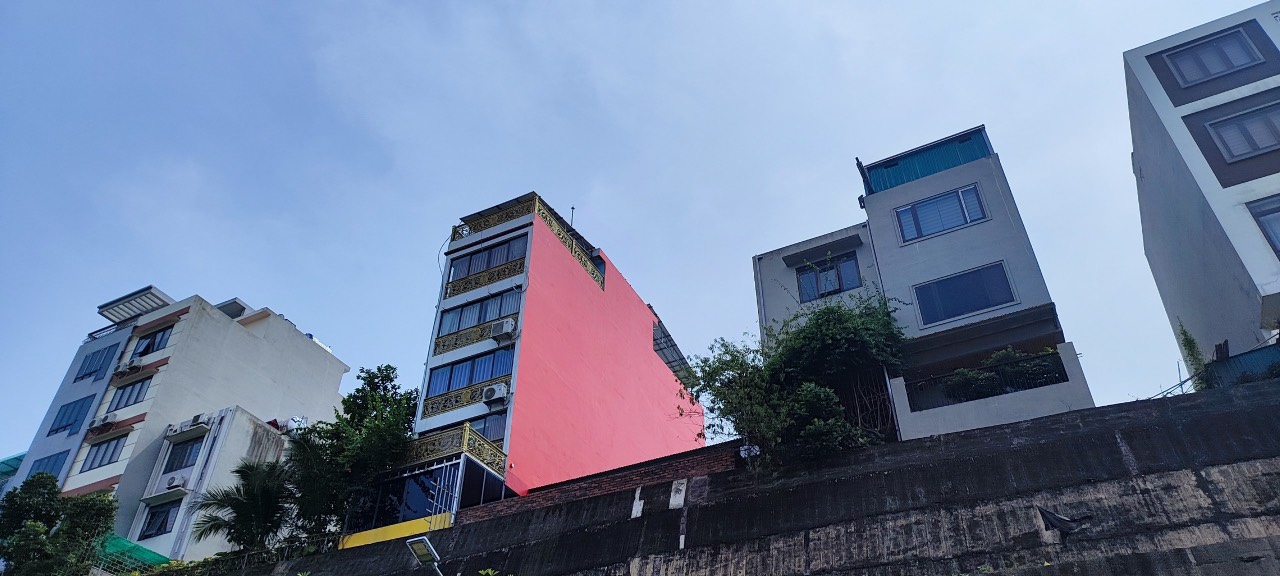 Xử l&yacute; người đưa th&ocirc;ng tin thất thiệt về việc sơn cờ Tổ quốc ở Quảng Ninh- Ảnh 2.