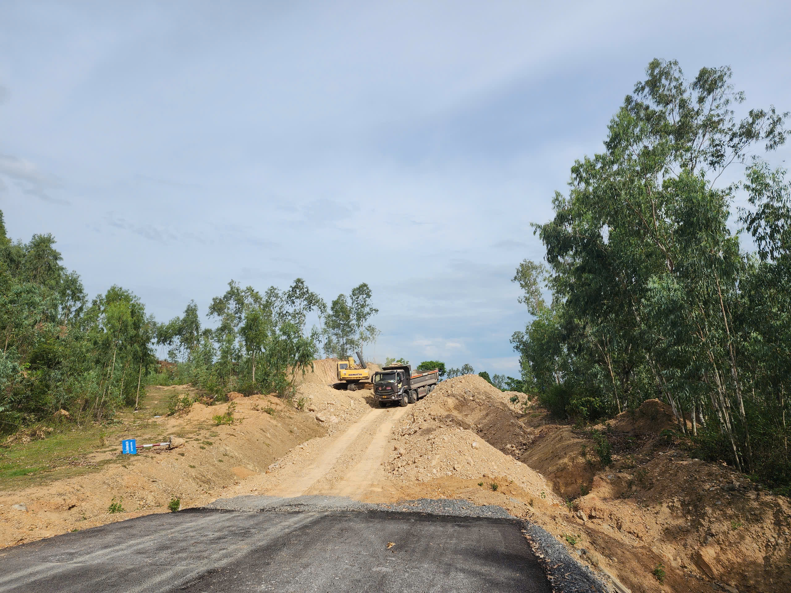 Xử l&yacute; tr&aacute;ch nhiệm nếu tiếp tục chậm mặt bằng dự &aacute;n QL12A qua Quảng B&igrave;nh- Ảnh 3.