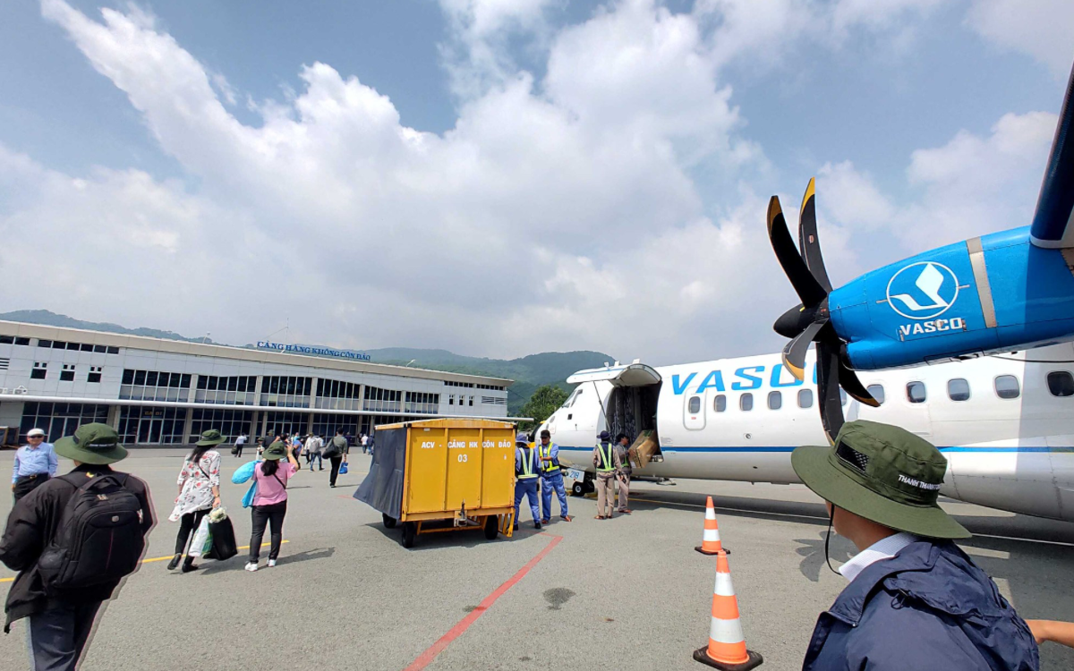 Đầu tư tổng thể Cảng h&agrave;ng kh&ocirc;ng C&ocirc;n Đảo, kh&ocirc;ng d&agrave;n trải