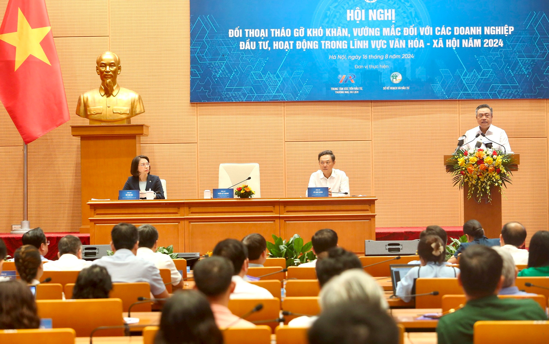 Chủ tịch H&agrave; Nội: Luật Thủ đ&ocirc; sẽ mở đường cho lĩnh vực văn h&oacute;a - x&atilde; hội- Ảnh 2.