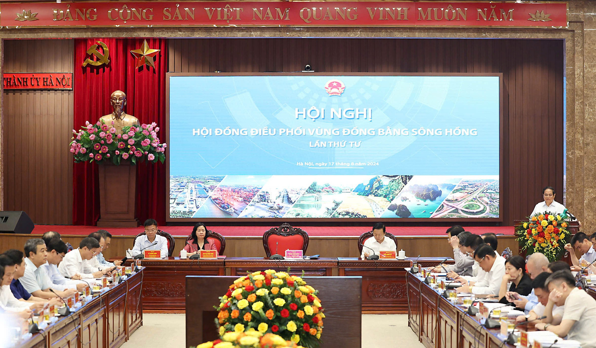Thủ tướng: Ho&agrave;n thiện thủ tục để nhanh l&agrave;m đường sắt Nam Thăng Long - Trần Hưng Đạo- Ảnh 3.