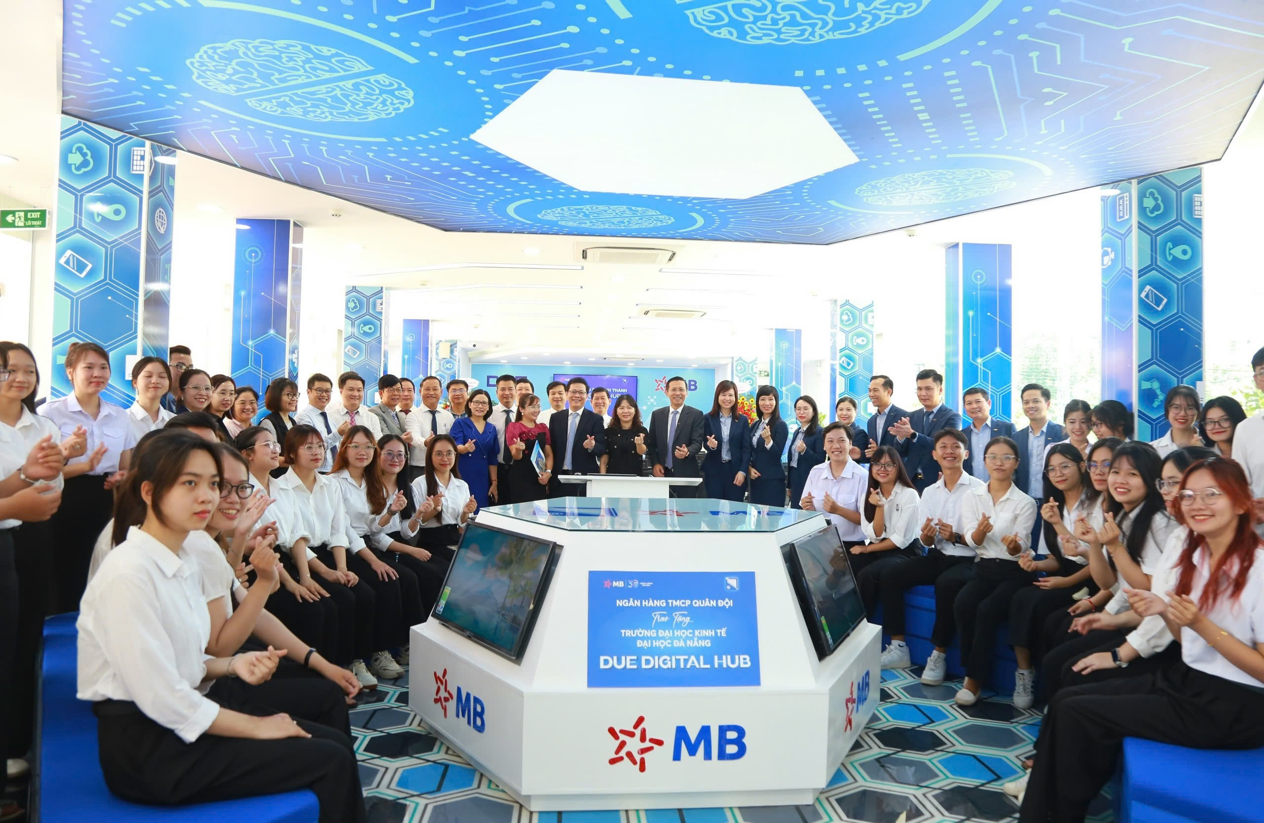 Kh&aacute;nh th&agrave;nh Digital Hub tại Trường ĐH Kinh tế - ĐH Đ&agrave; Nẵng- Ảnh 2.