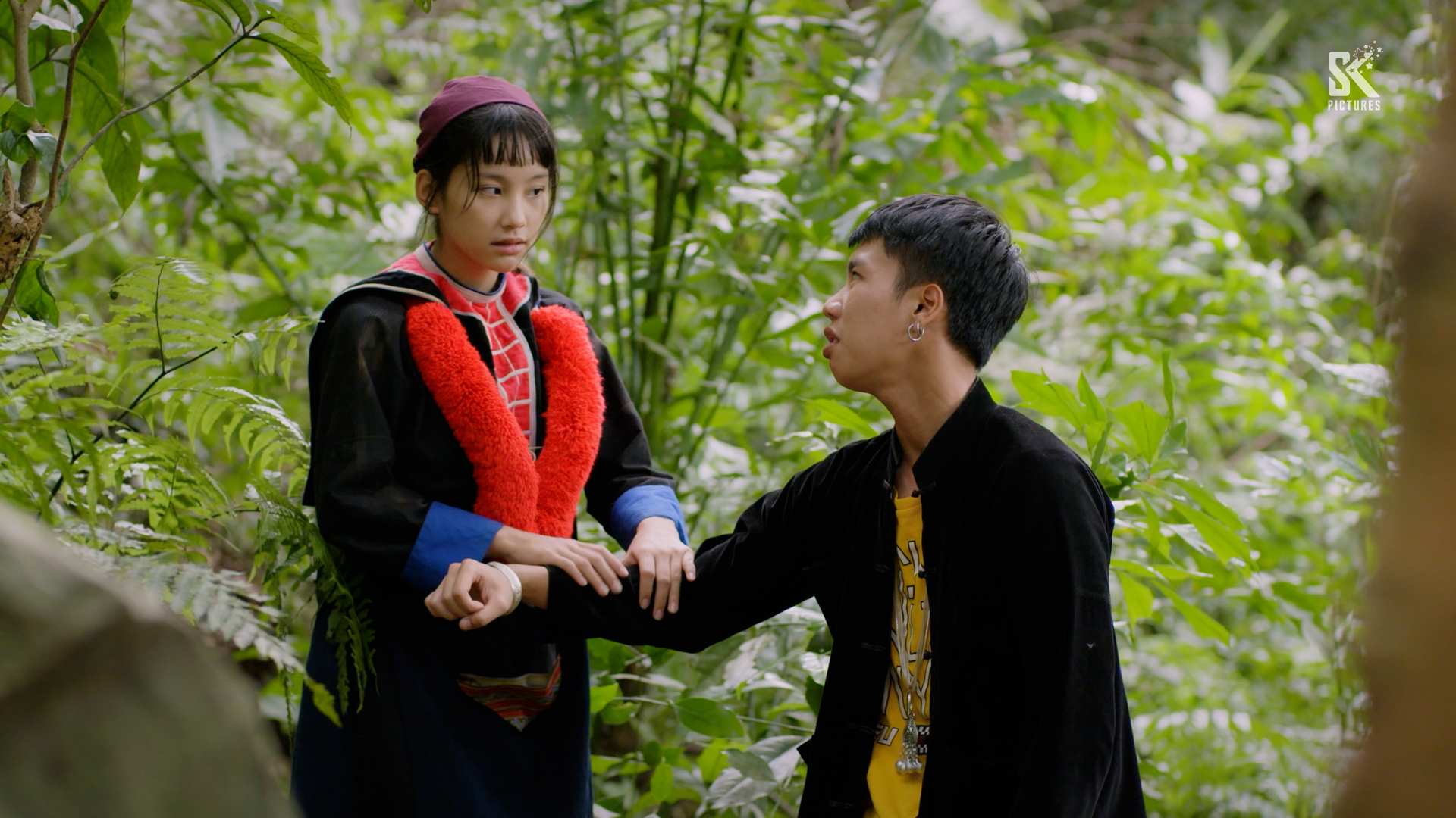 Phim "Đi giữa trời rực rỡ" tr&ecirc;n VTV c&oacute; con trai V&acirc;n Dung vấp tranh c&atilde;i, v&igrave; sao vẫn hot?- Ảnh 2.