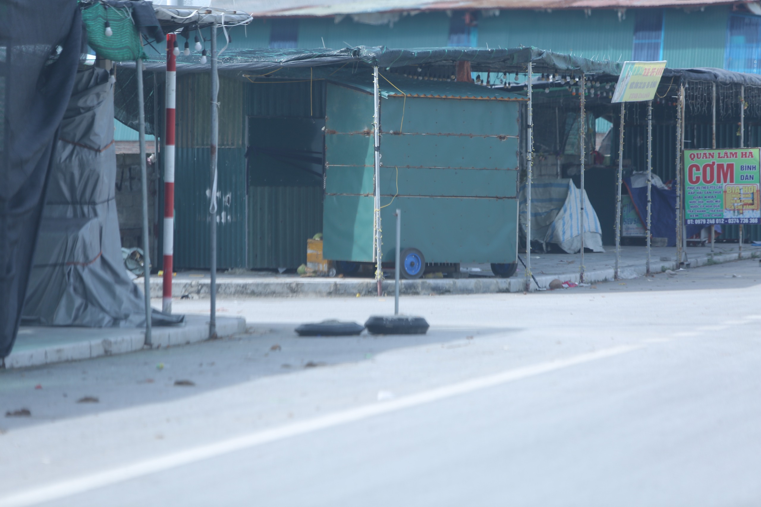 Vì sao bãi biển Hải Tiến năm nay "ngủ đông" sớm?- Ảnh 14. Vì sao bãi biển Hải Tiến năm nay "ngủ đông" sớm?- Ảnh 14.