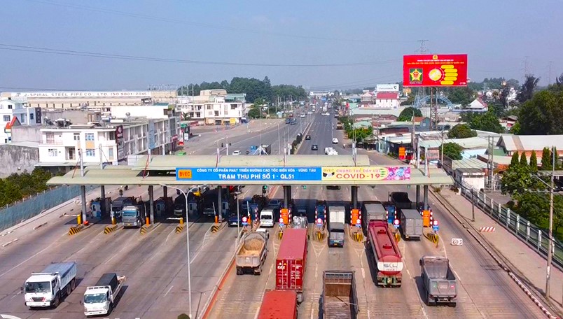 Vì sao chưa tháo dỡ các trạm thu phí trên QL51?- Ảnh 1. Vì sao chưa tháo dỡ các trạm thu phí trên QL51?- Ảnh 1.