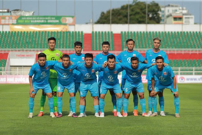 3 đội b&oacute;ng Việt Nam bất ngờ bỏ cuộc trước m&ugrave;a giải 2024-2025- Ảnh 1.