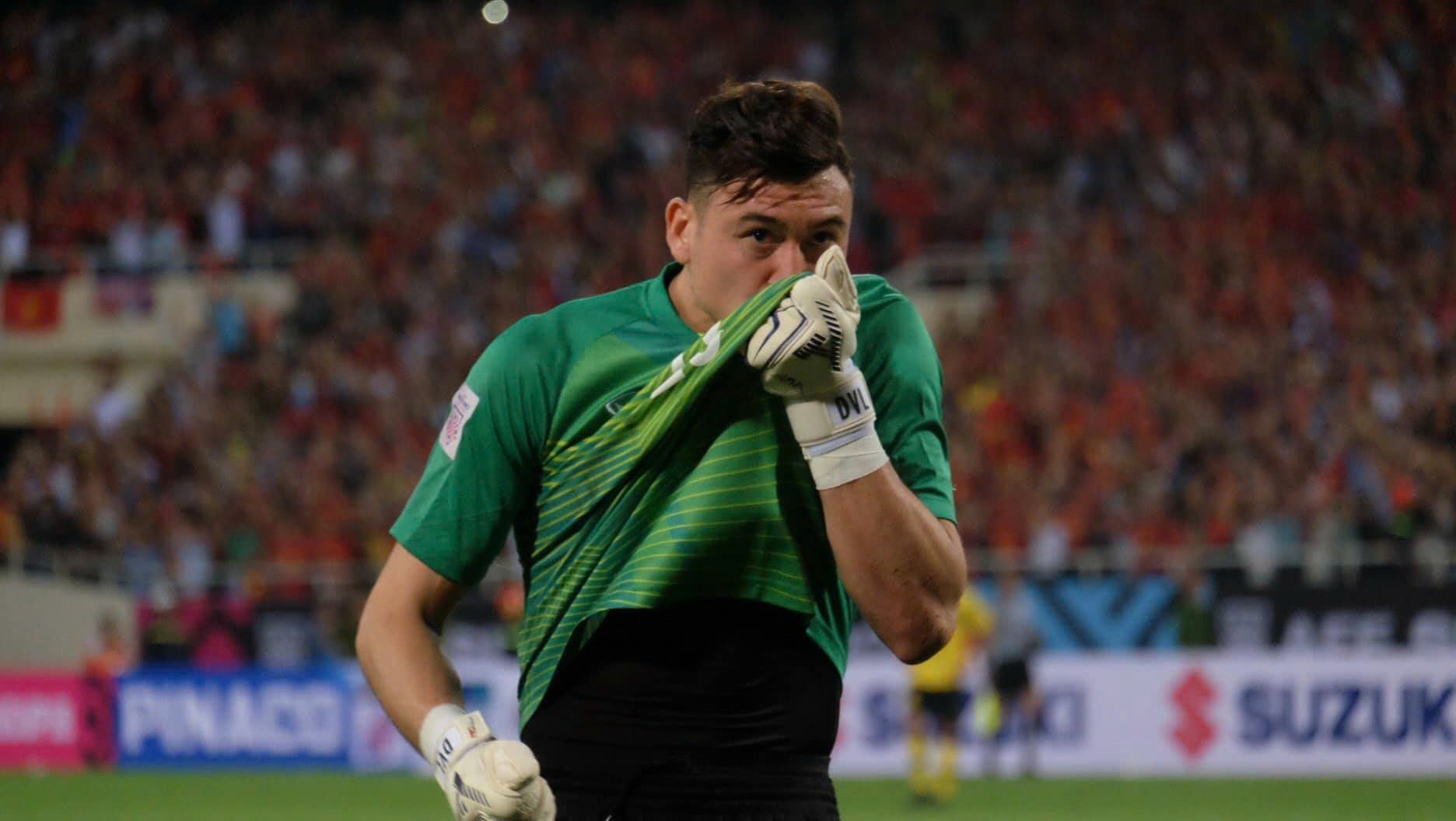 Thủ th&agrave;nh số 1 tuyển Việt Nam thời HLV Park nhận "đặc &acirc;n" từ đội b&oacute;ng mới- Ảnh 1.