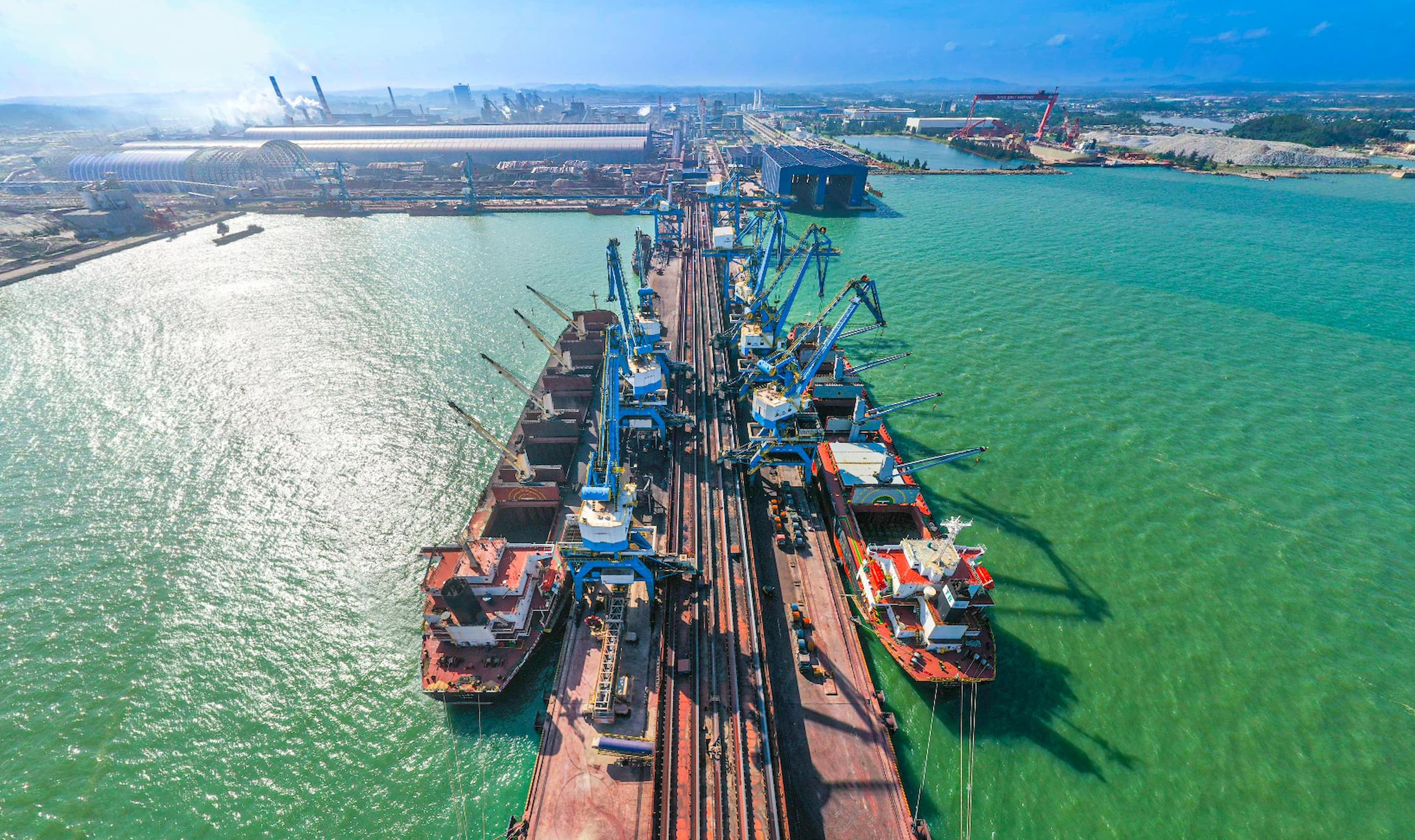 Đầu tư mạnh hạ tầng x&acirc;y dựng Quảng Ng&atilde;i th&agrave;nh trung t&acirc;m logistics- Ảnh 5.