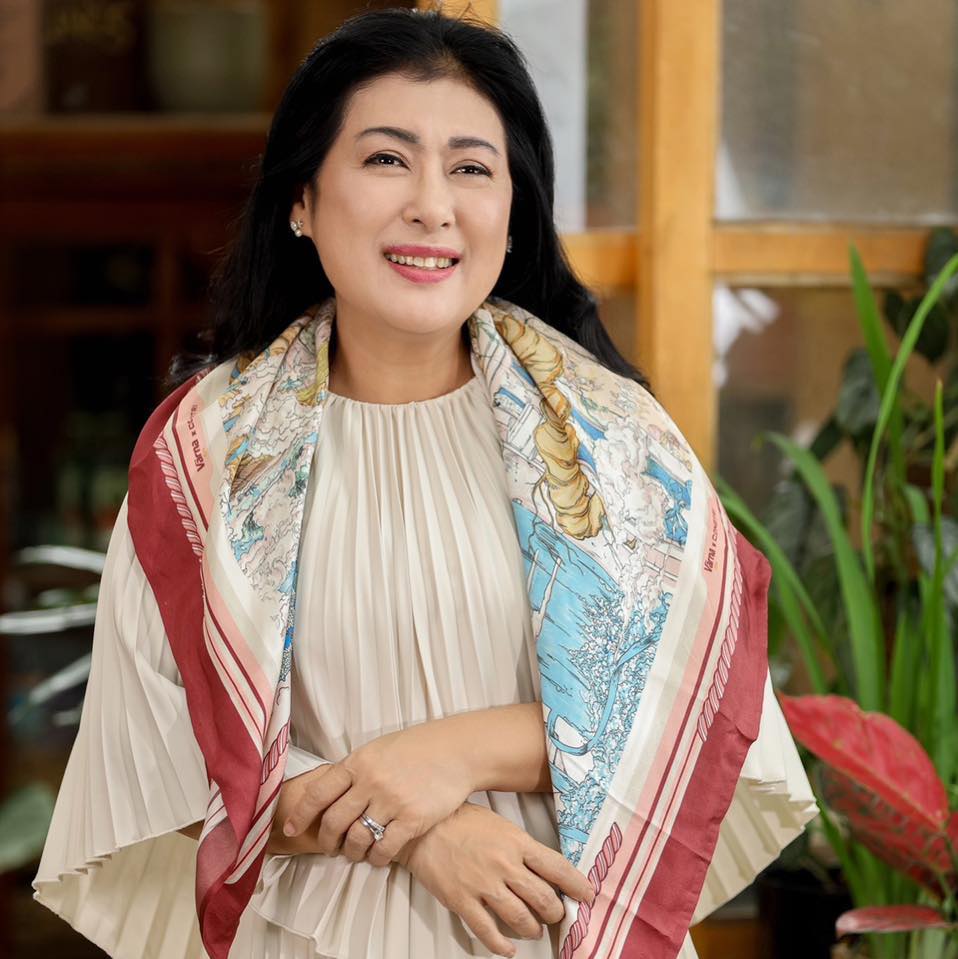 Nghệ sĩ Thanh Thủy: "Đi diễn hài vào ngày ba mất, Hoài Linh không dám nhìn vào mắt tôi"- Ảnh 4. Nghệ sĩ Thanh Thủy: "Đi diễn hài vào ngày ba mất, Hoài Linh không dám nhìn vào mắt tôi"- Ảnh 4.