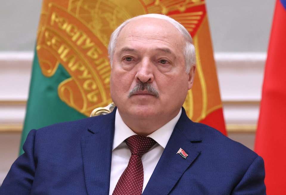 Belarus điều 1/3 lực lượng vũ trang tới bi&ecirc;n giới với Ukraine- Ảnh 1.