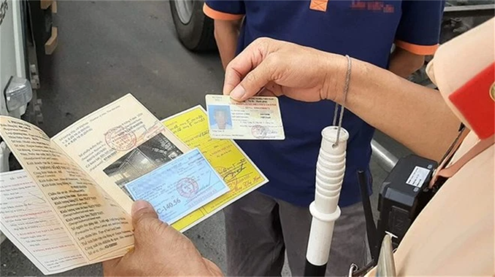 Bị trừ hết điểm, t&agrave;i xế phải l&agrave;m g&igrave; để được phục hồi bằng l&aacute;i?- Ảnh 2.