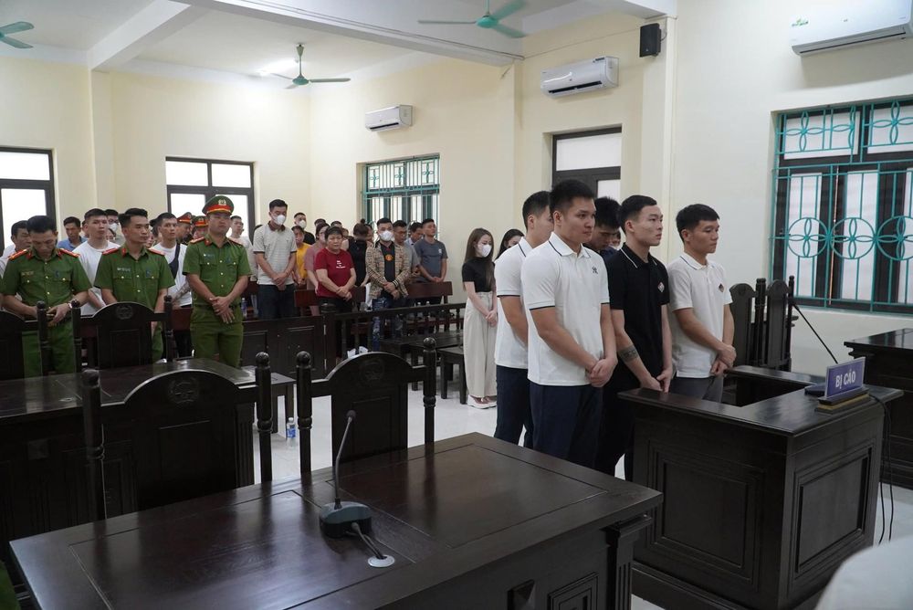 V&igrave; sao t&ograve;a ho&atilde;n x&eacute;t xử 5 cầu thủ H&agrave; Tĩnh "mở tiệc" ma t&uacute;y trong kh&aacute;ch sạn?- Ảnh 1.