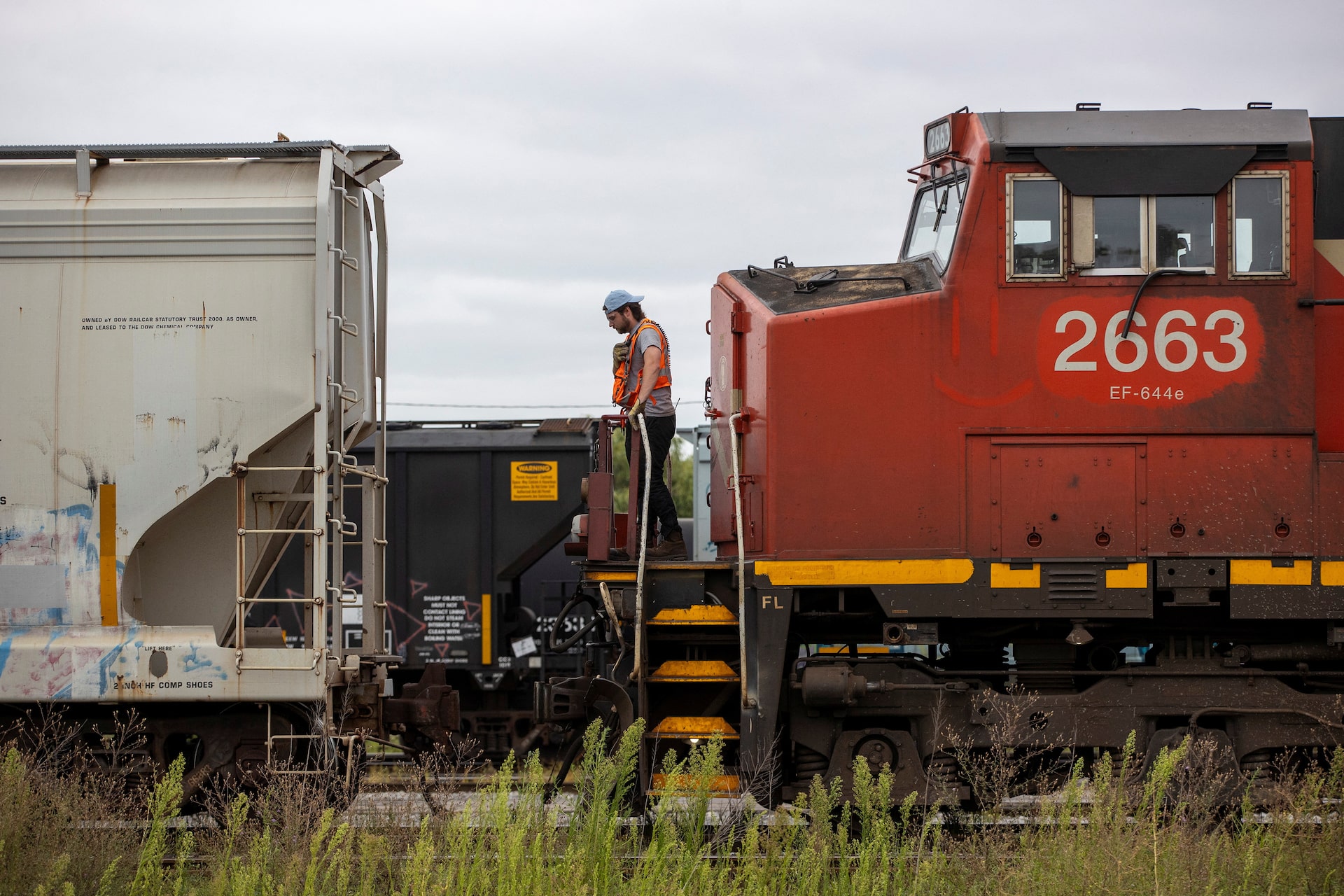Canada đứng trước nguy cơ c&aacute;c c&ocirc;ng ty đường sắt chở h&agrave;ng dừng to&agrave;n bộ hoạt động- Ảnh 2.