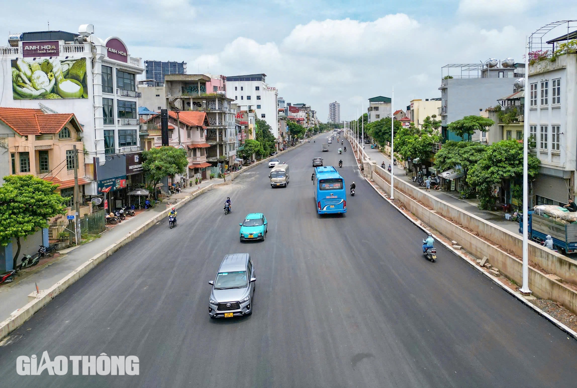 To&agrave;n cảnh đường &Acirc;u Cơ - Nghi T&agrave;m sắp th&ocirc;ng xe- Ảnh 11.