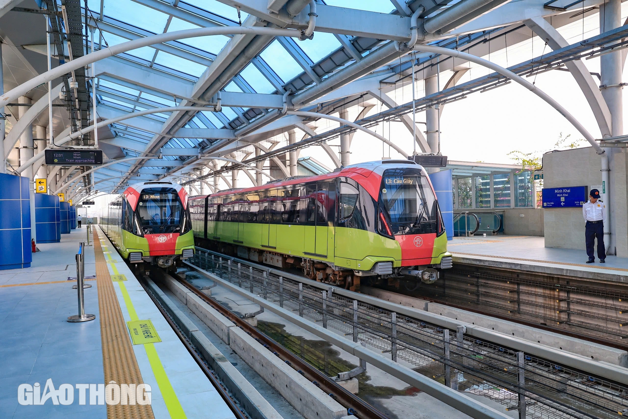 Metro Nhổn - ga H&agrave; Nội ng&agrave;y cuối miễn ph&iacute;: Hết cảnh chen ch&acirc;n trải nghiệm- Ảnh 17.
