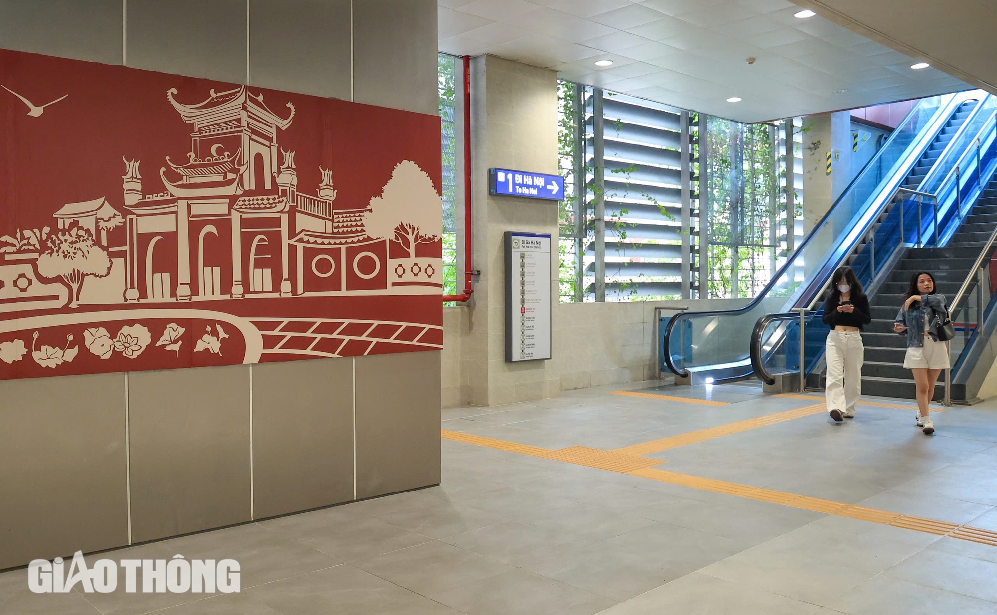 Metro Nhổn - ga H&agrave; Nội ng&agrave;y cuối miễn ph&iacute;: Hết cảnh chen ch&acirc;n trải nghiệm- Ảnh 19.