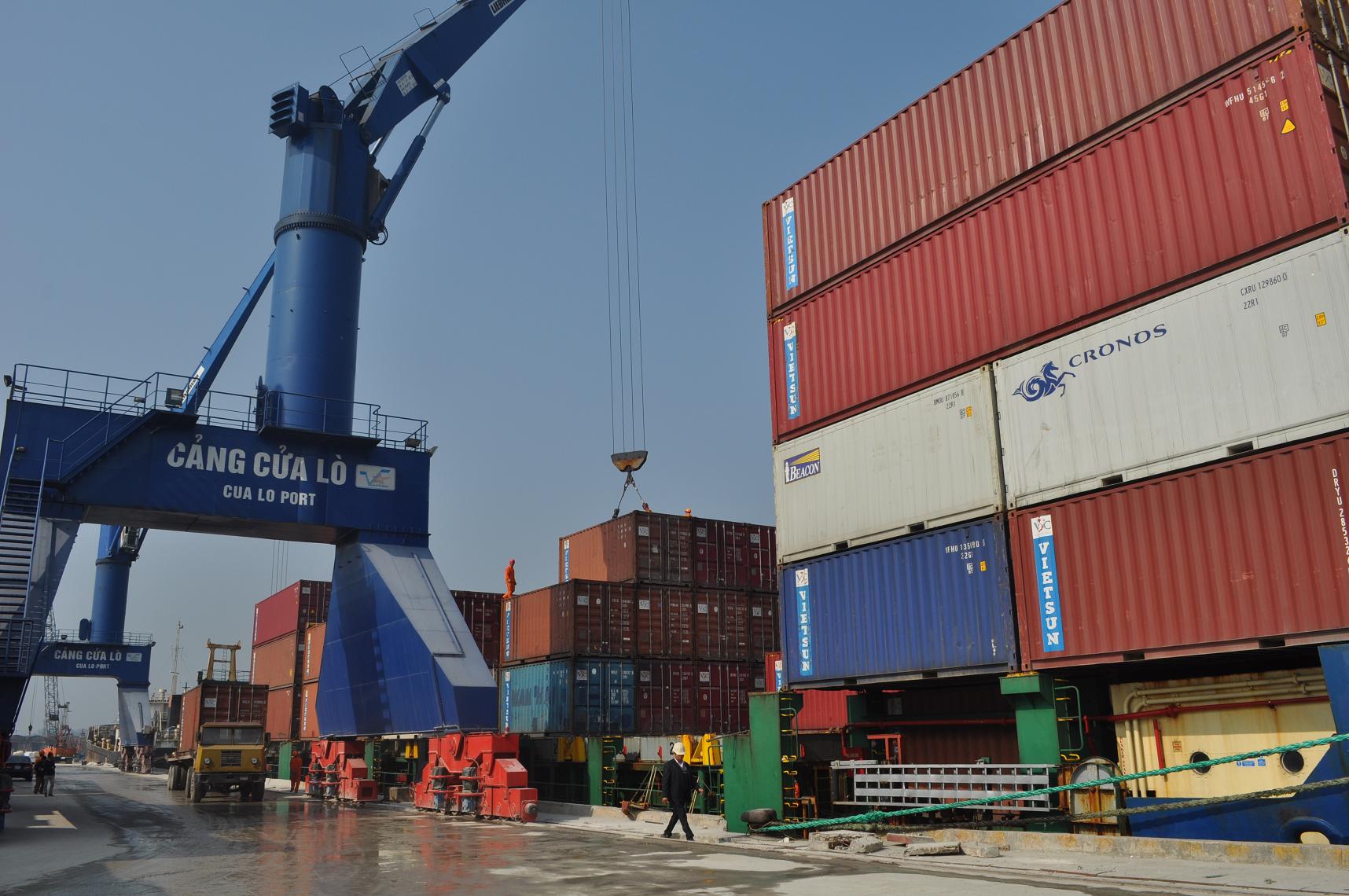 Chuyển đổi số gi&uacute;p n&acirc;ng cao năng lực vận tải biển, tăng cường an to&agrave;n h&agrave;ng hải- Ảnh 1.