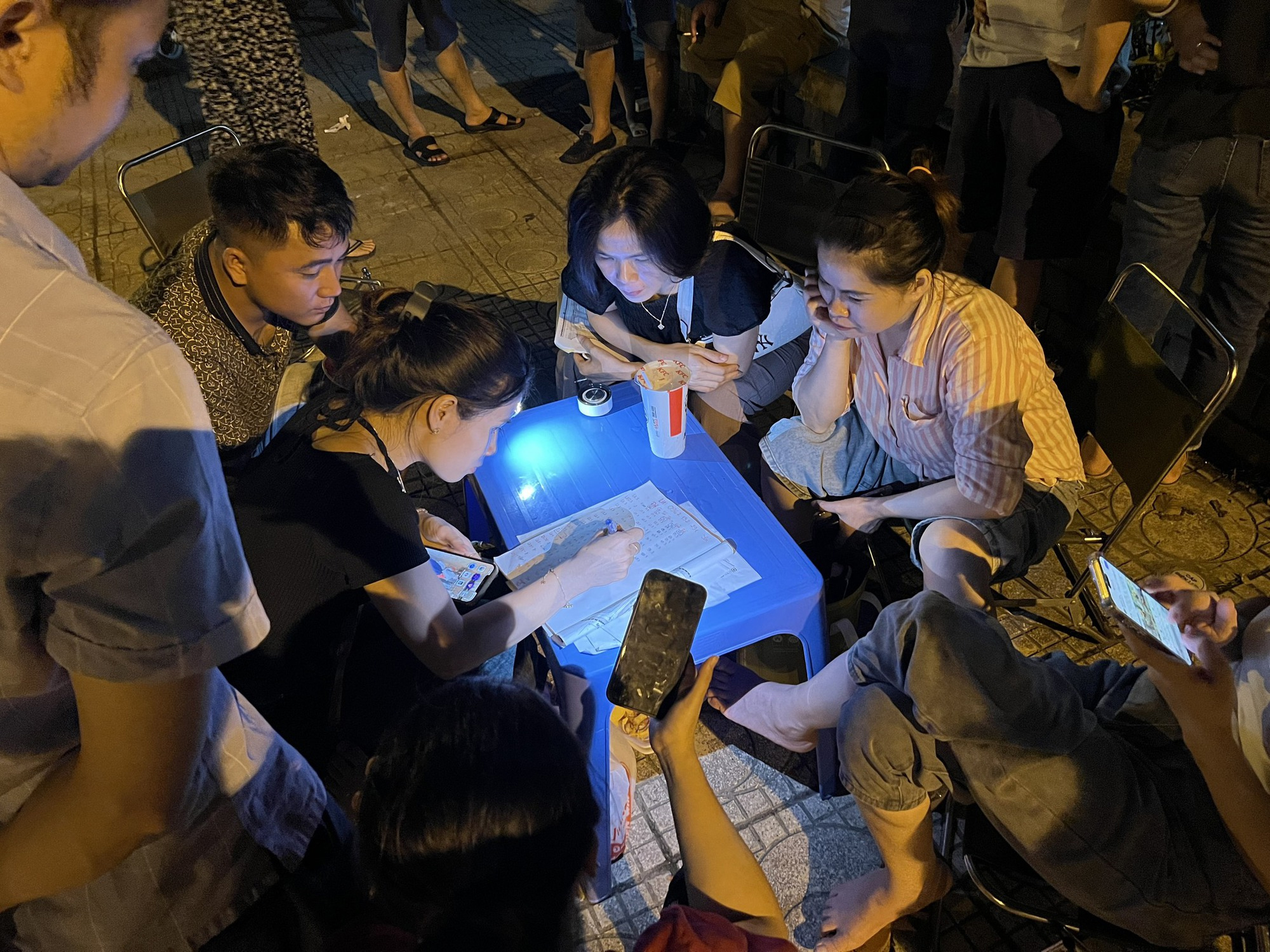 Ngăn đấu gi&aacute; đất g&acirc;y nhiễu loạn thị trường- Ảnh 1.