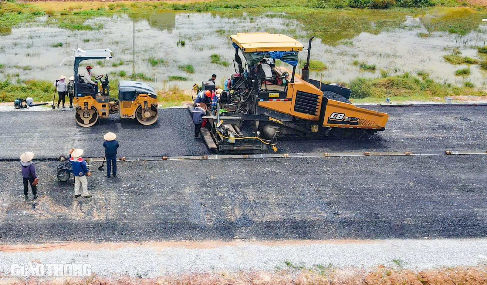 Những m&eacute;t thảm đầu ti&ecirc;n tr&ecirc;n tuyến V&agrave;nh đai 4 - V&ugrave;ng Thủ đ&ocirc;- Ảnh 4.