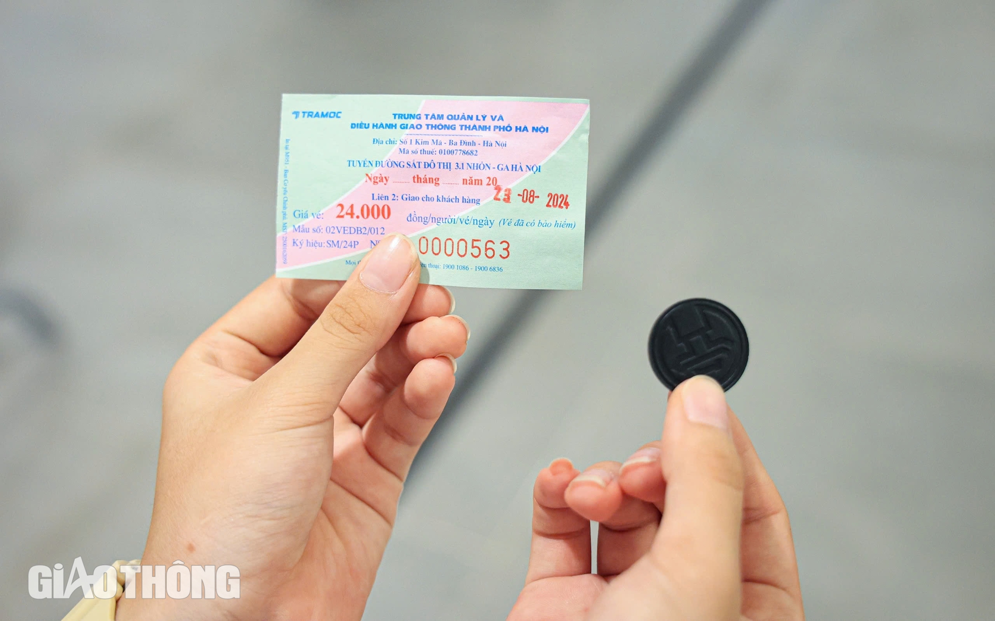 Ng&agrave;y đầu thu ph&iacute;, metro Nhổn - ga H&agrave; Nội vẫn h&uacute;t người d&acirc;n sử dụng- Ảnh 7.