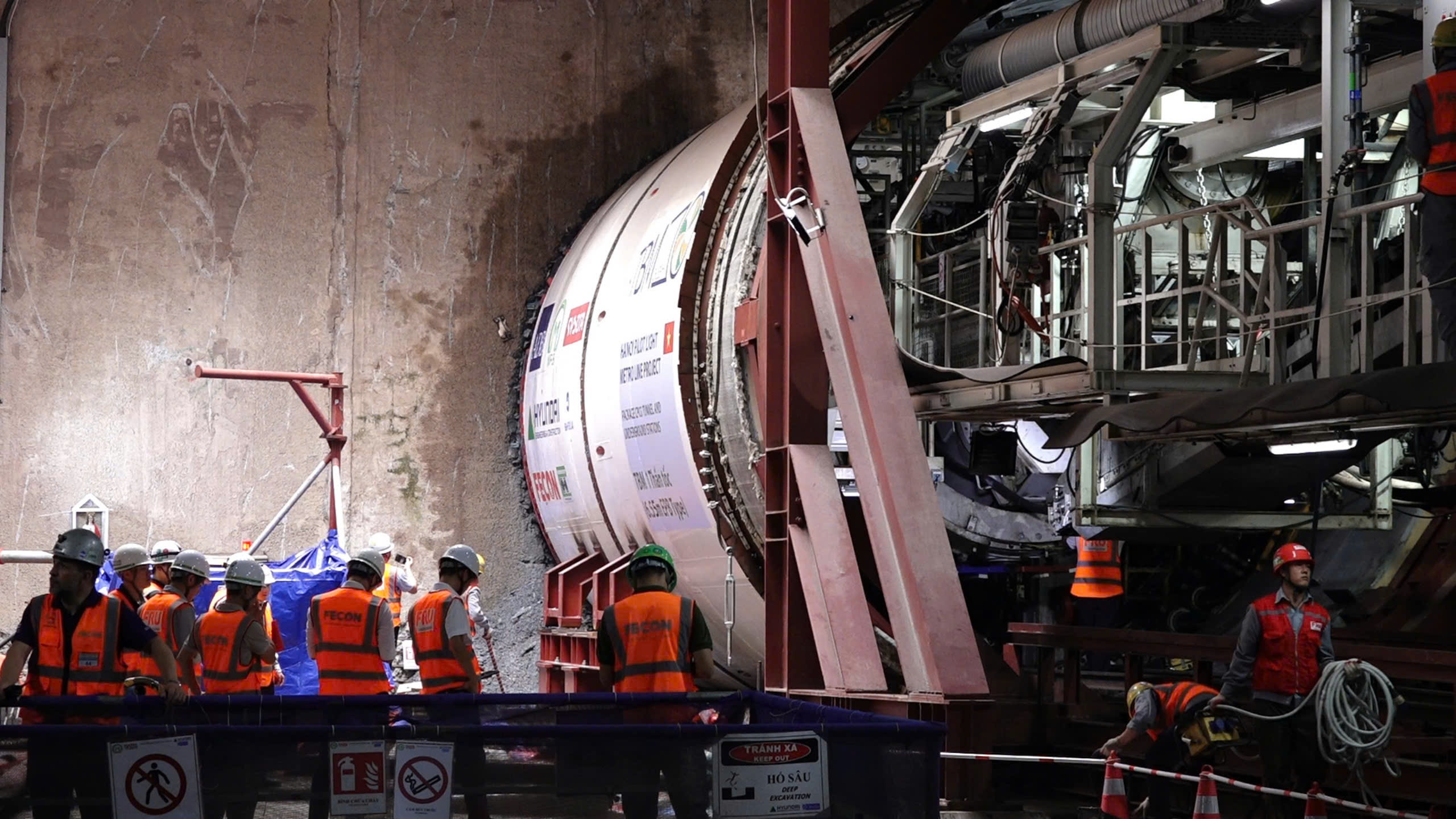 "Si&ecirc;u robot" đ&atilde; khoan được bao nhi&ecirc;u m&eacute;t hầm metro Nhổn - ga H&agrave; Nội?- Ảnh 1.