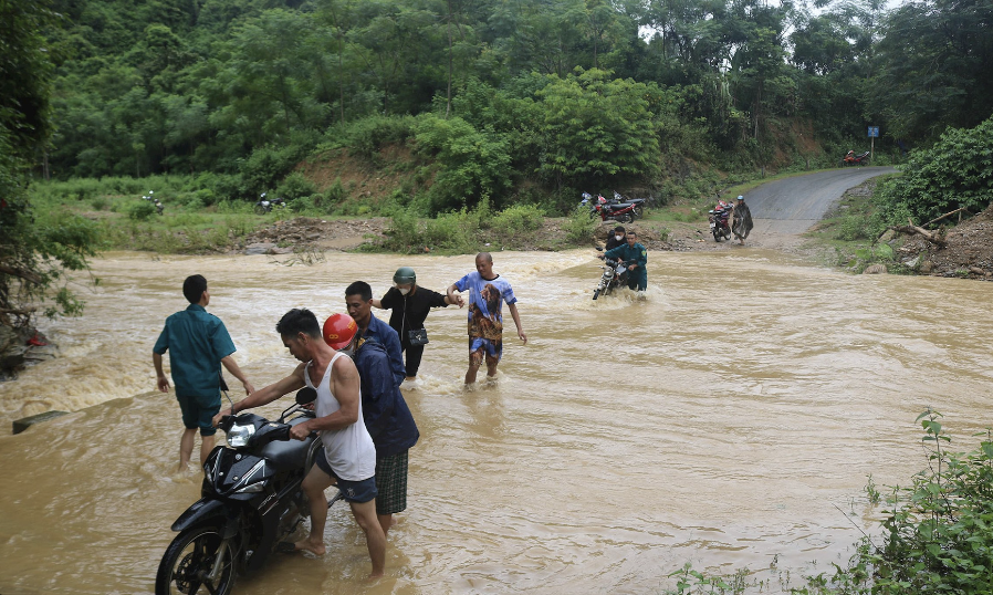 Sớm khắc phục t&igrave;nh trạng ngập &uacute;ng tr&ecirc;n quốc lộ 217 qua Thanh H&oacute;a- Ảnh 1.