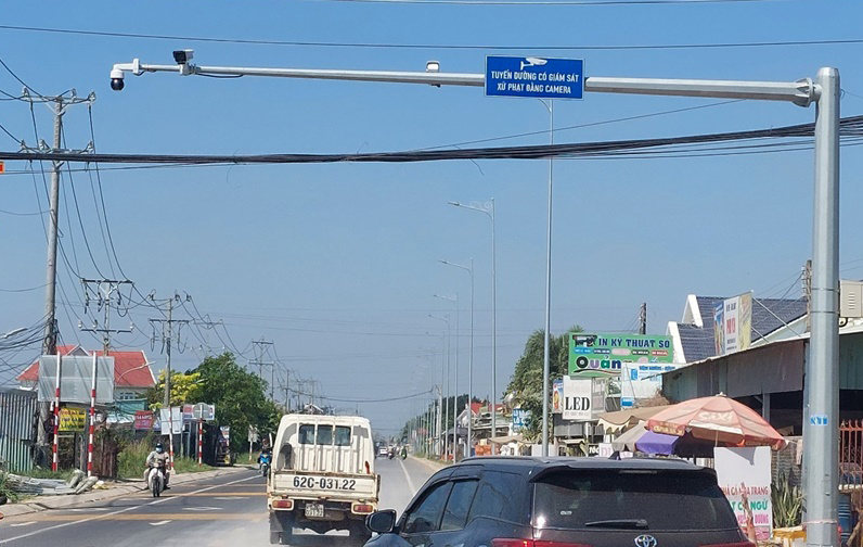 C&oacute; camera phạt nguội, người d&acirc;n Long An &yacute; thức hơn khi tham gia giao th&ocirc;ng- Ảnh 2.