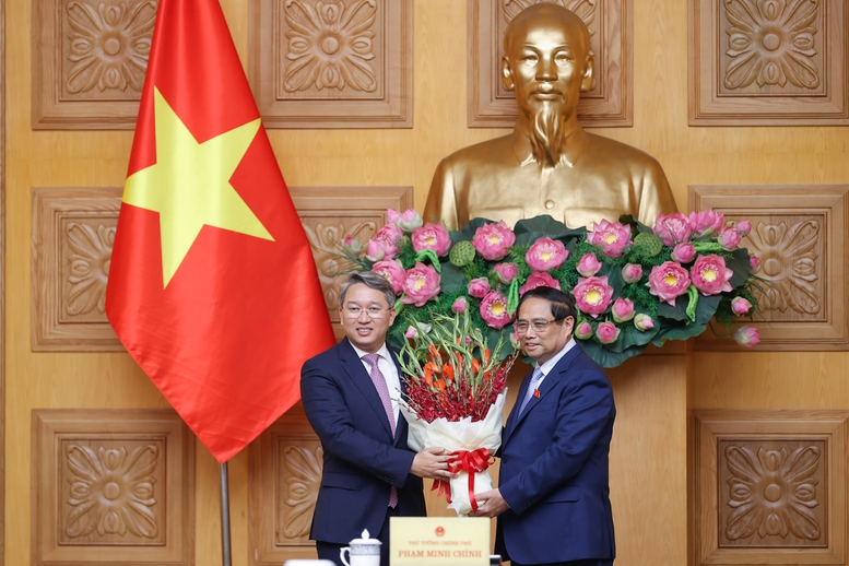 Thủ tướng Phạm Minh Ch&iacute;nh giao nhiệm vụ cho 3 Ph&oacute; thủ tướng v&agrave; 2 Bộ trưởng- Ảnh 5.