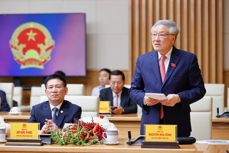 Thủ tướng Phạm Minh Ch&iacute;nh giao nhiệm vụ cho 3 Ph&oacute; thủ tướng v&agrave; 2 Bộ trưởng- Ảnh 8.