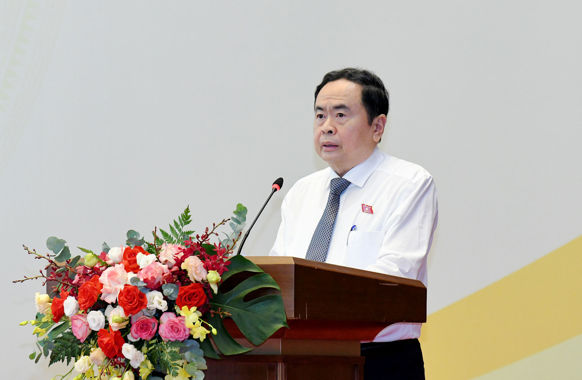 Chủ tịch Quốc hội: C&aacute;c bộ trưởng cần trực tiếp x&acirc;y dựng những dự &aacute;n luật của ng&agrave;nh m&igrave;nh- Ảnh 1.