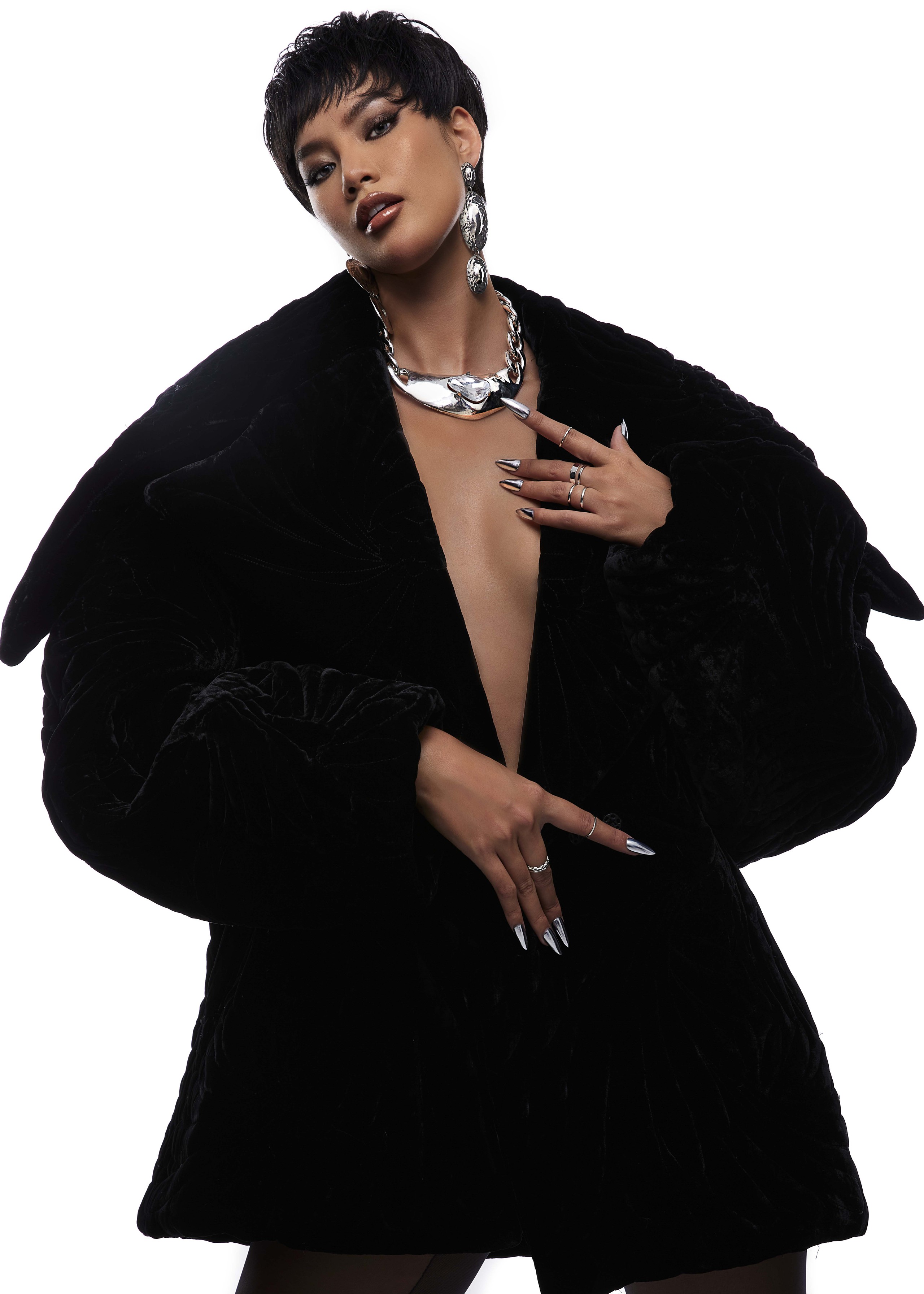 Bộ ảnh đánh dấu một năm đăng quang của Miss Grand Vietnam 2023 Lê Hoàng Phương- Ảnh 1. Bộ ảnh đánh dấu một năm đăng quang của Miss Grand Vietnam 2023 Lê Hoàng Phương- Ảnh 1.