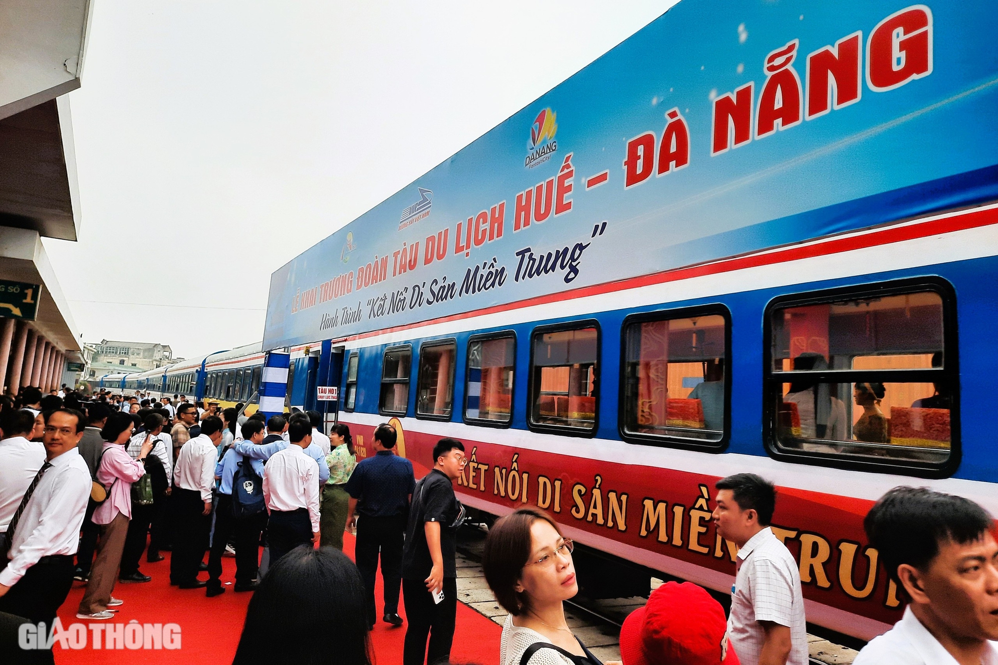 Du kh&aacute;ch đến Huế tăng mạnh trong dịp nghỉ lễ 2/9- Ảnh 1.