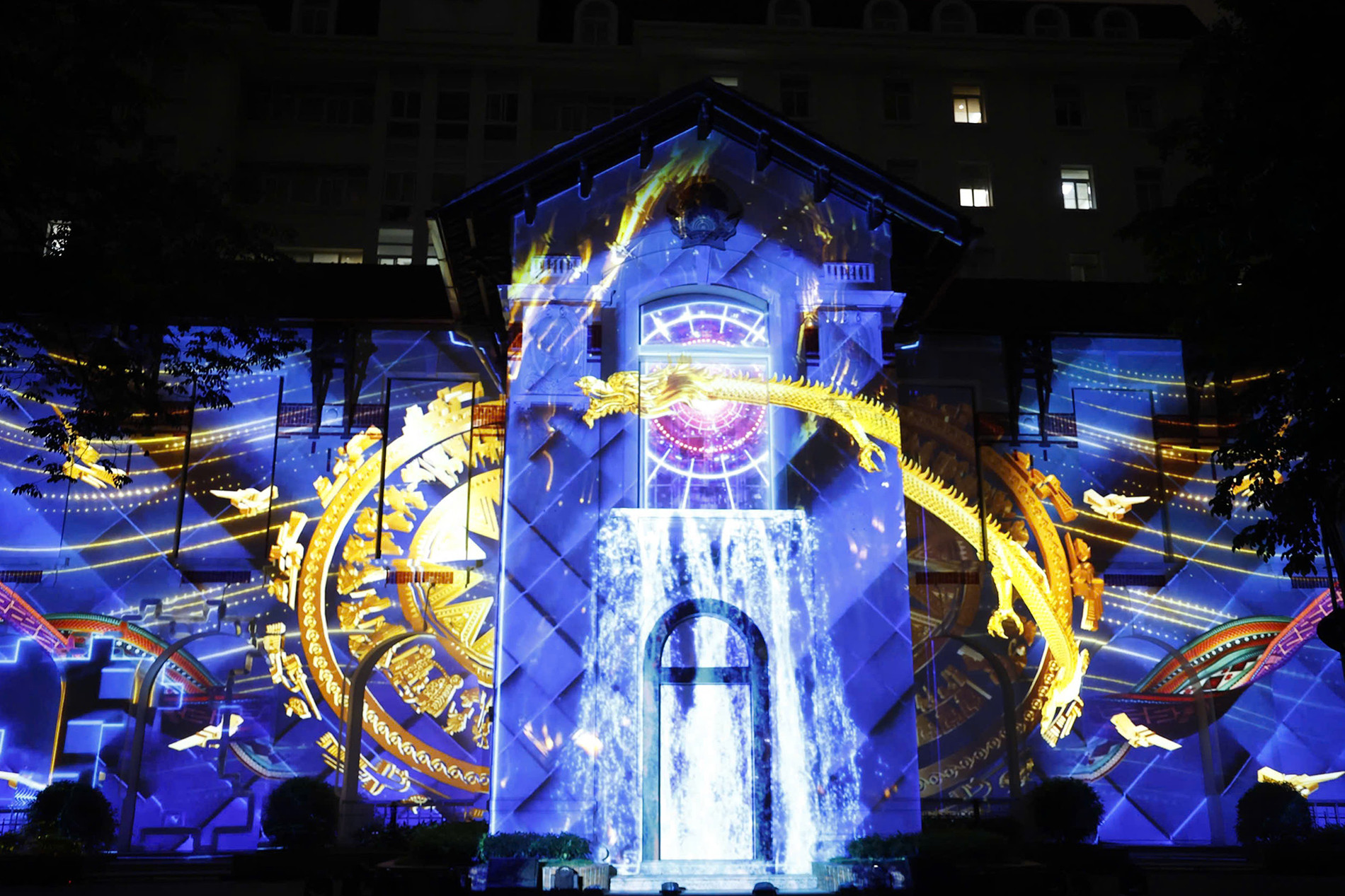 Tr&igrave;nh chiếu 3D mapping ho&agrave;nh tr&aacute;ng tại t&ograve;a nh&agrave; cổ hơn 100 tuổi- Ảnh 8.