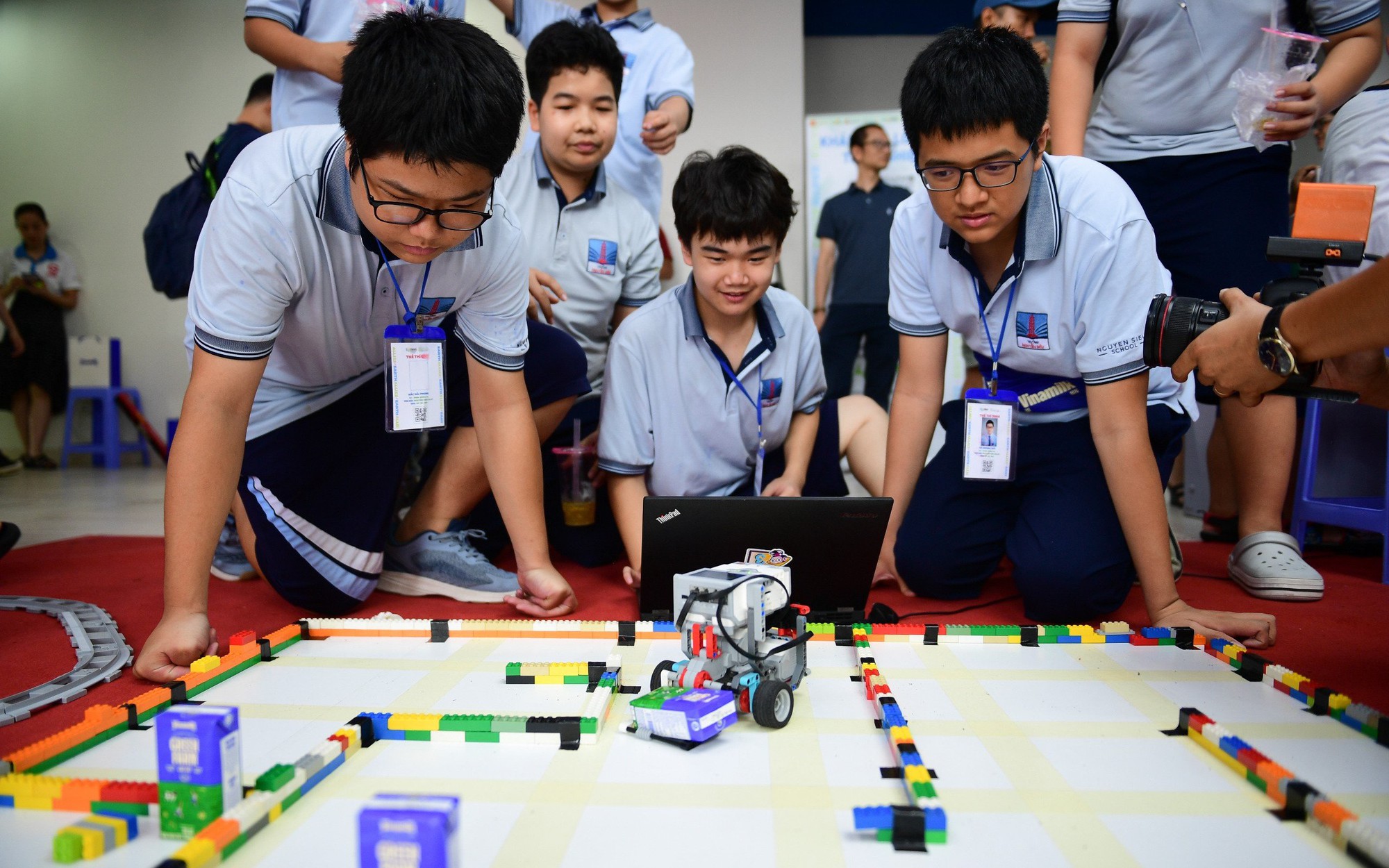 Gia Lai lần đầu tổ chức Robotacon mở rộng - sân chơi công nghệ cho học sinh phổ thông- Ảnh 4. Chung kết Robotacon WRO 2024: Giải thưởng lớn nhất là kiến thức và trải nghiệm sáng tạo