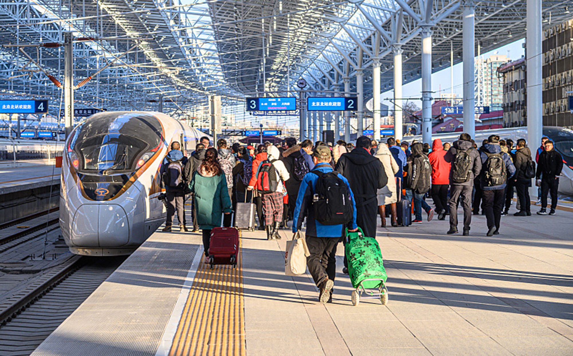 S&aacute;ng r&otilde; &yacute; tưởng tuyến đường sắt tốc độ cao 350km/h- Ảnh 3.