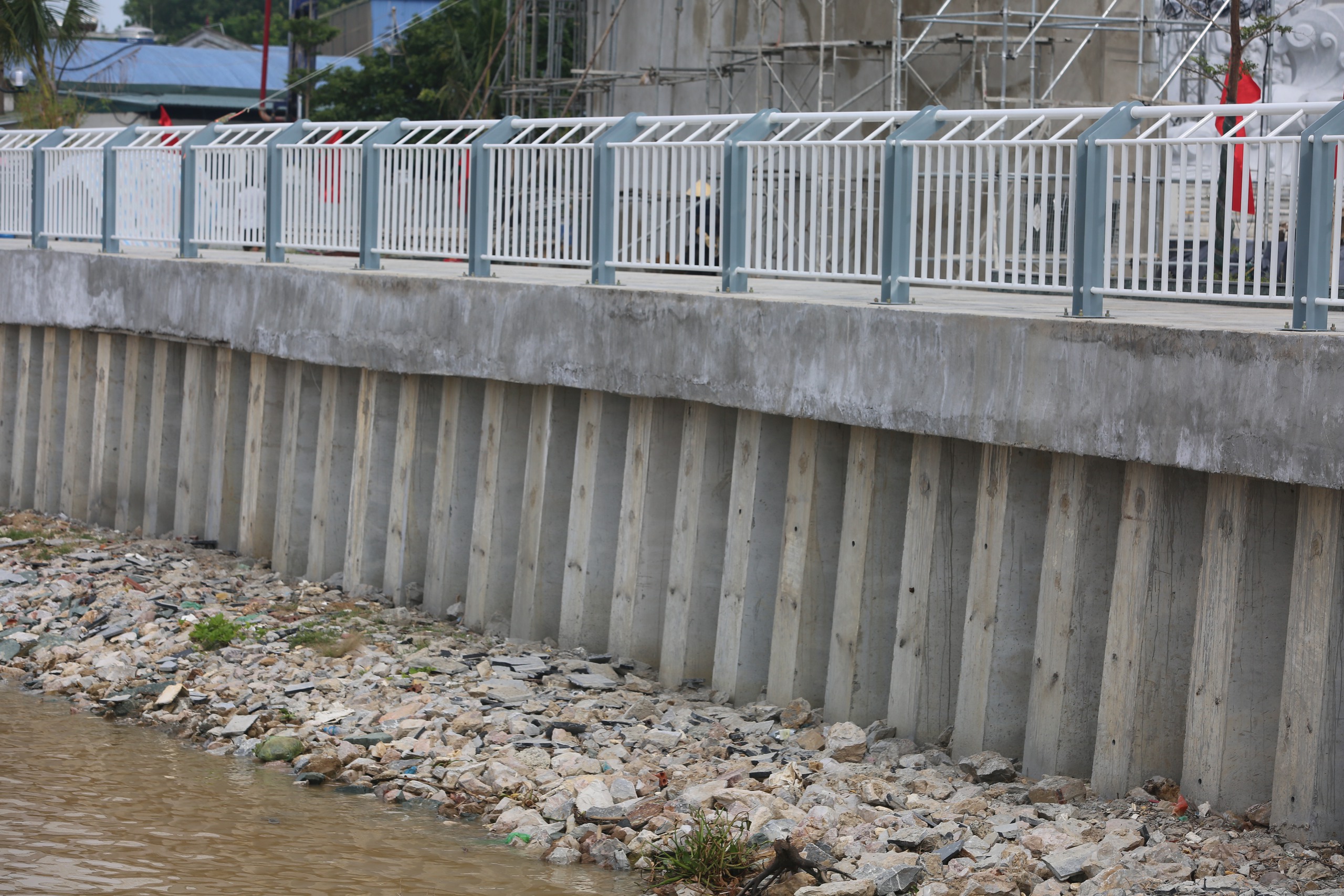 Ngắm tượng đ&agrave;i "Con t&agrave;u tập kết ra Bắc" ở Sầm Sơn- Ảnh 13.