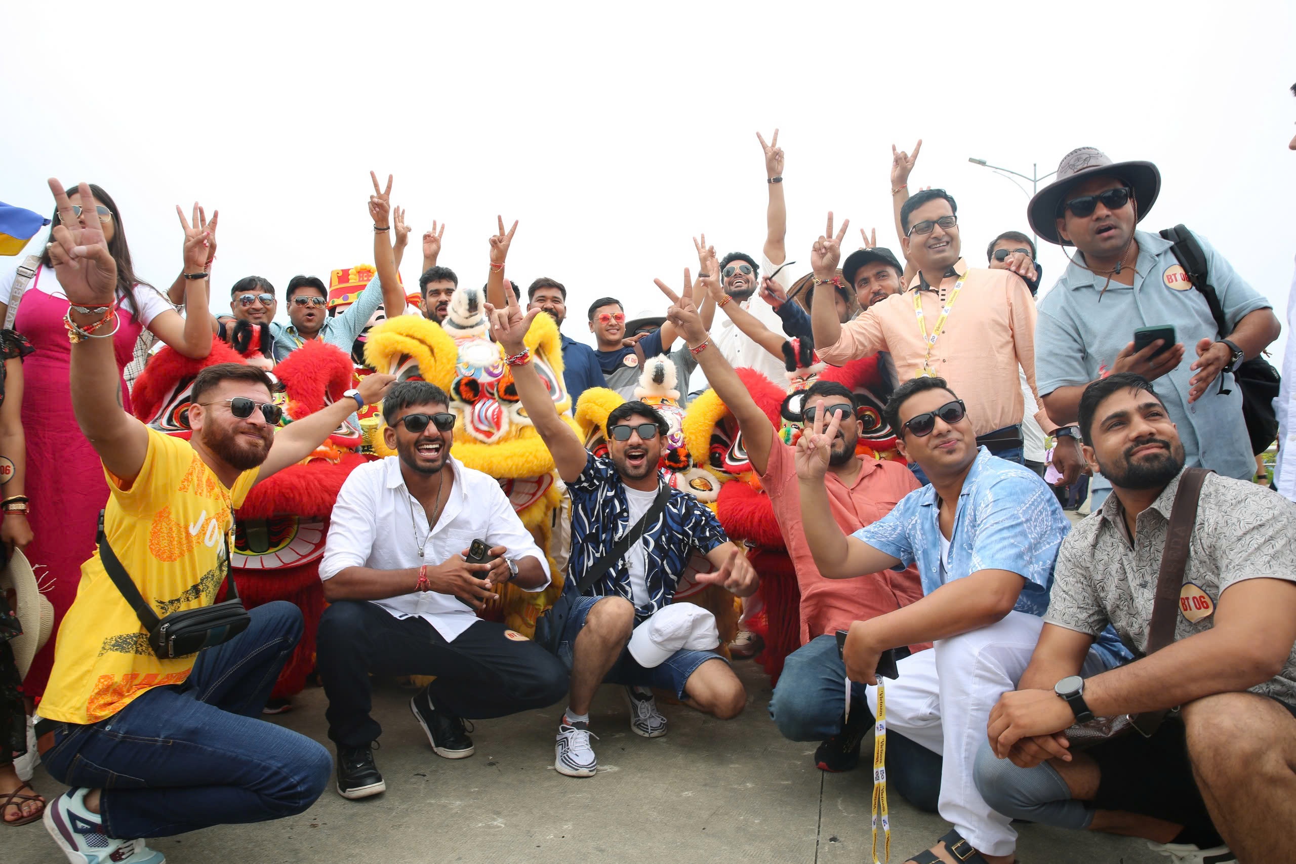 Hậu trường chuyện đi lại, bếp n&uacute;c cho đo&agrave;n 4.500 kh&aacute;ch của tỷ ph&uacute; Ấn Độ đến Việt Nam- Ảnh 1.