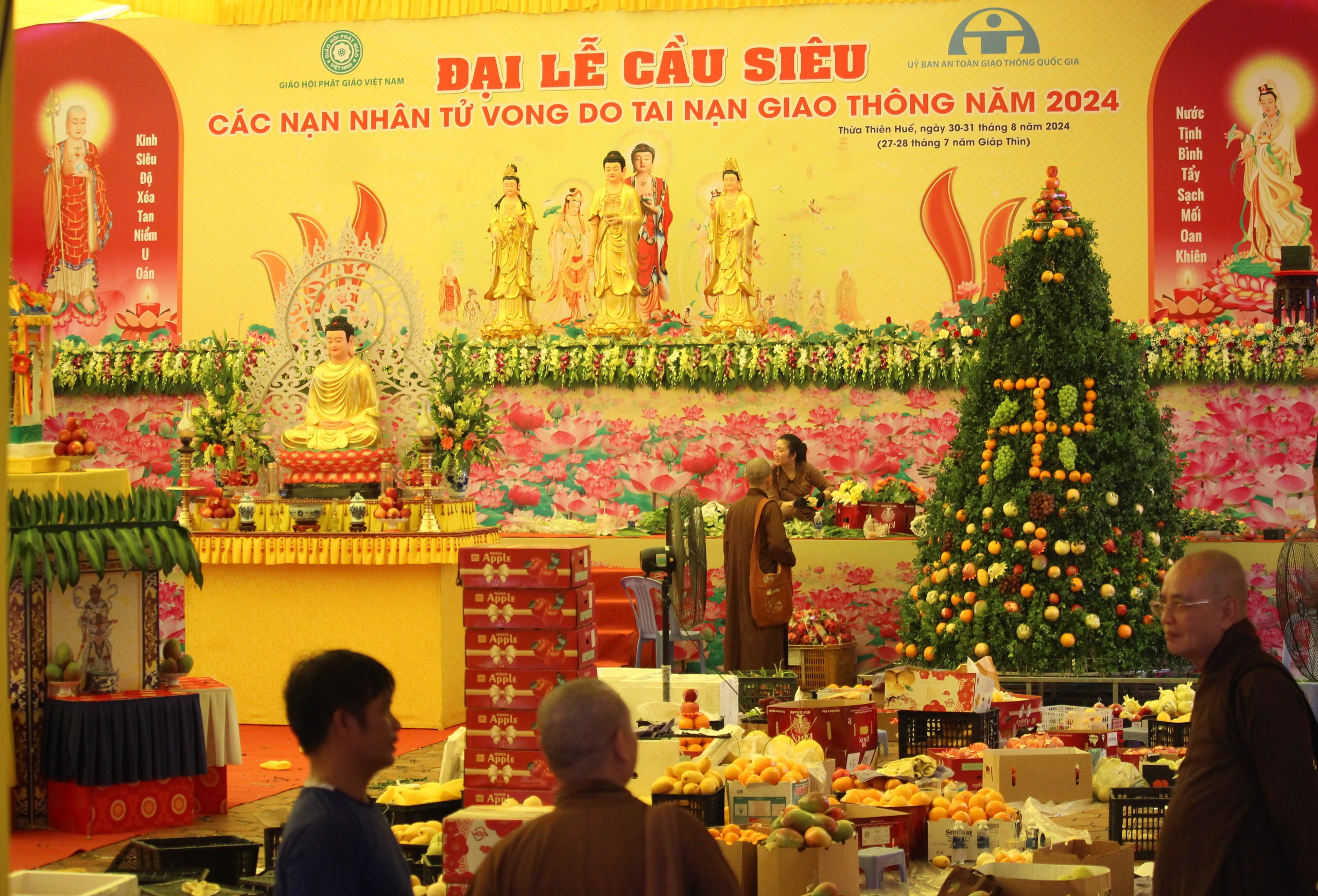 Ng&agrave;y mai, bắt đầu đại lễ cầu si&ecirc;u c&aacute;c nạn nh&acirc;n tử vong do tai nạn giao th&ocirc;ng ở TP Huế- Ảnh 7.