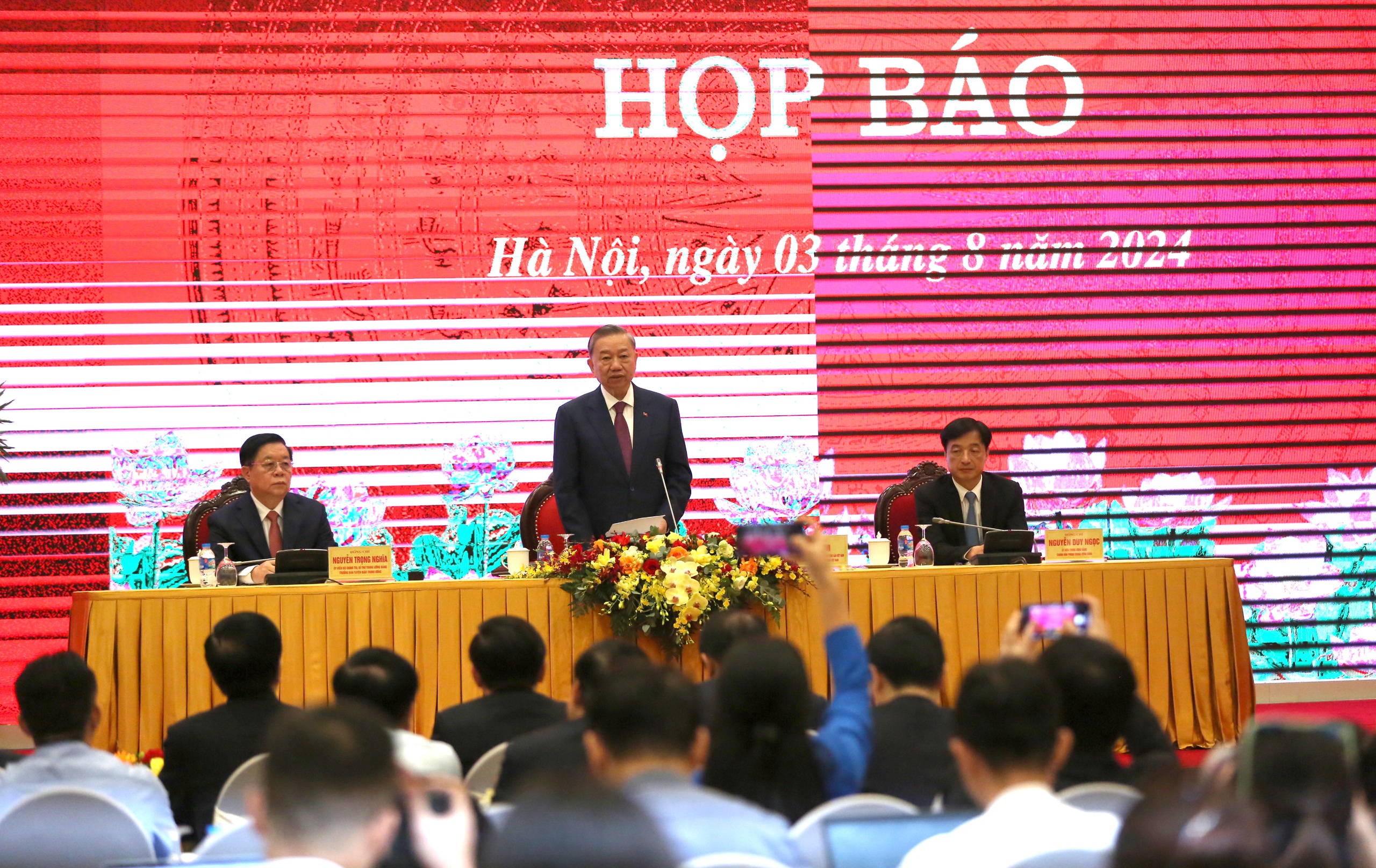 Tổng B&iacute; thư, Chủ tịch nước T&ocirc; L&acirc;m: Cuộc chiến chống tham nhũng sẽ kh&ocirc;ng ngừng, kh&ocirc;ng nghỉ- Ảnh 2.