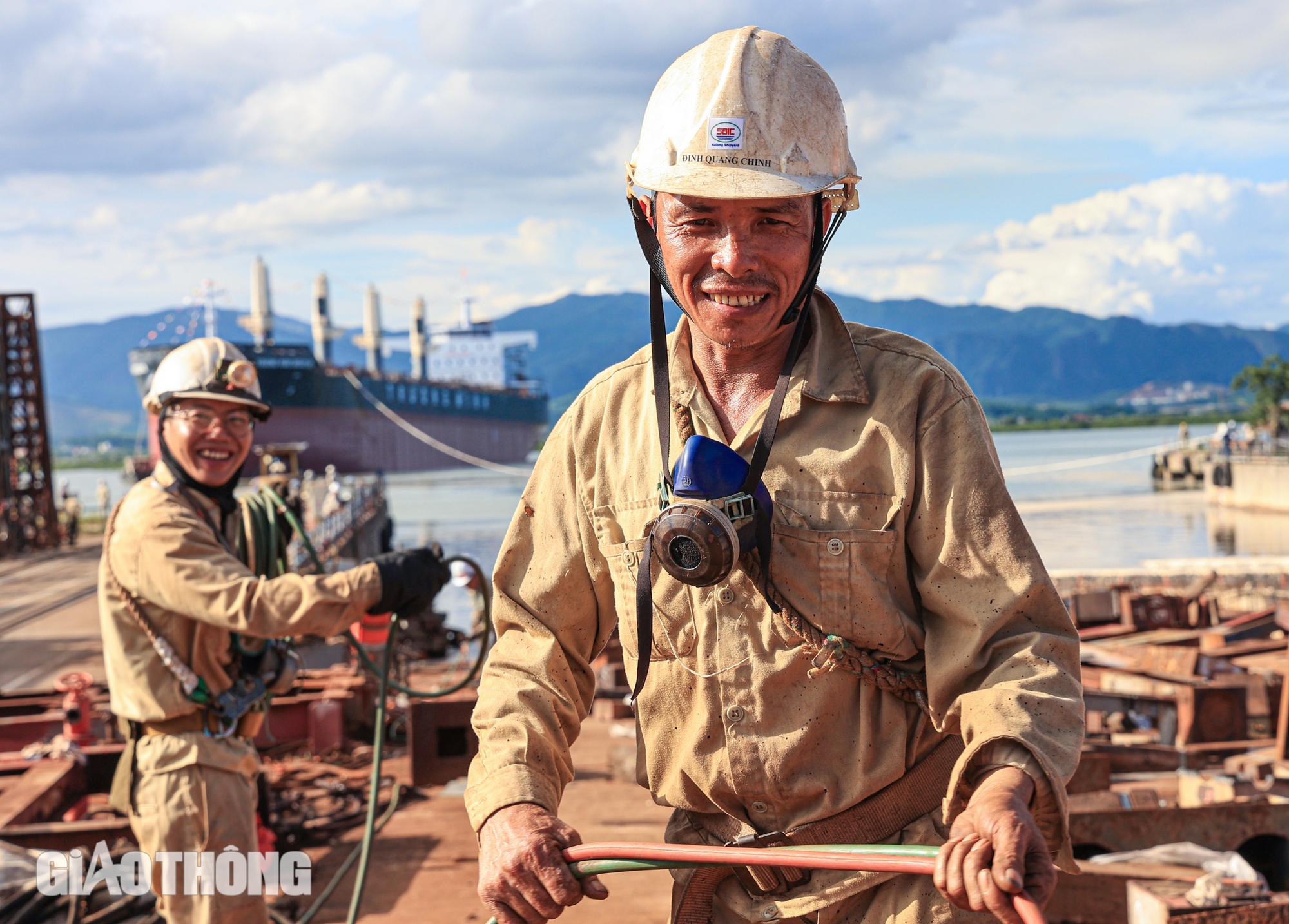 Cận cảnh tàu hàng 45.000 DWT vừa hạ thủy tại Hạ Long- Ảnh 12. Cận cảnh tàu hàng 45.000 DWT vừa hạ thủy tại Hạ Long- Ảnh 12.