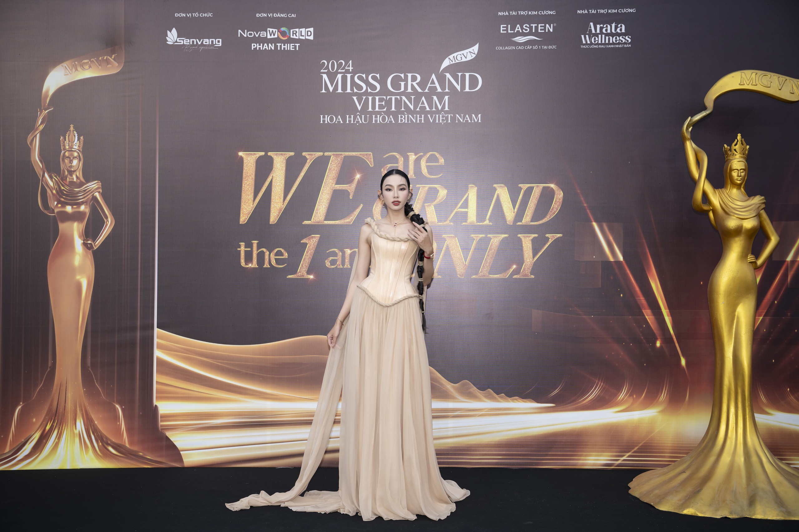 Dàn mỹ nhân so kè vóc dáng gợi cảm tại chung kết Miss Grand Vietnam- Ảnh 12. Dàn mỹ nhân so kè vóc dáng gợi cảm tại chung kết Miss Grand Vietnam- Ảnh 12.
