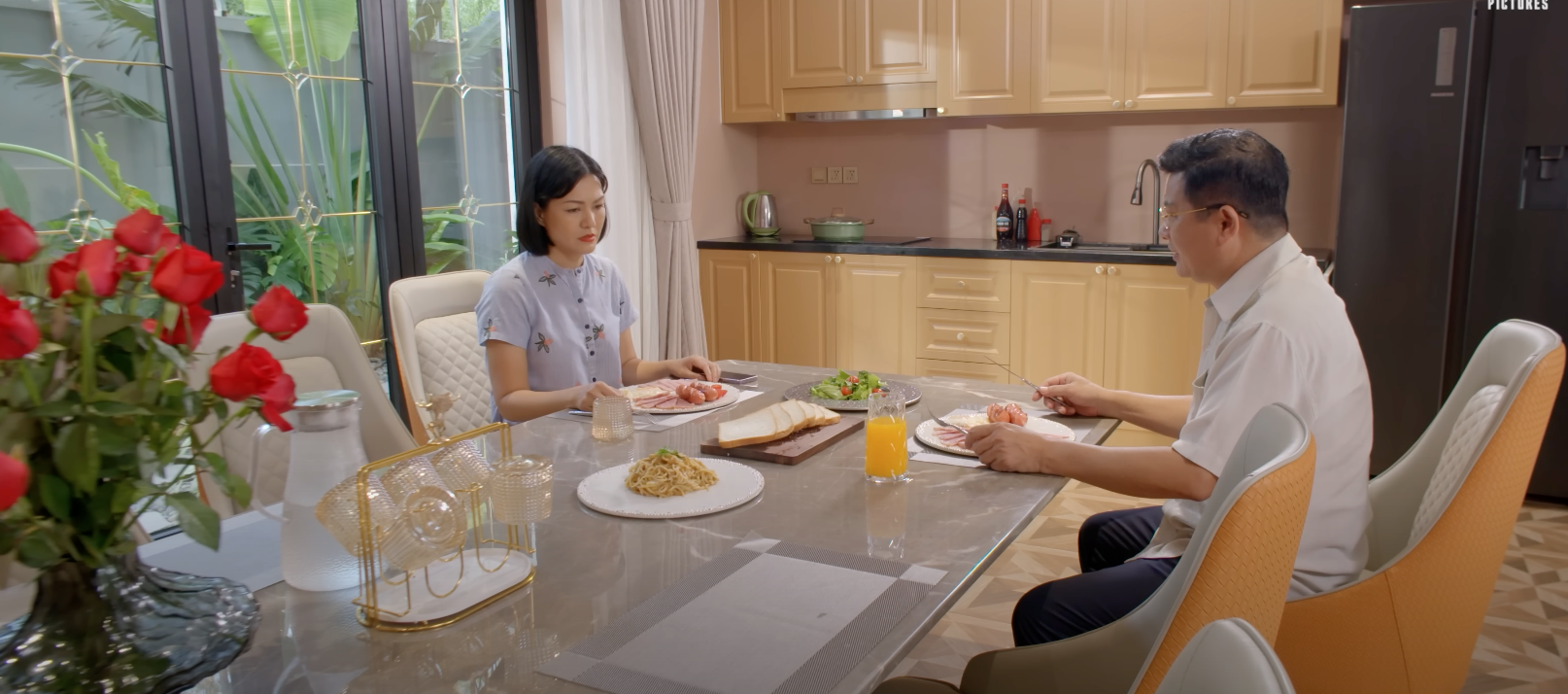 Đi giữa trời rực rỡ tập 23: Th&aacute;i dần c&oacute; cảm t&igrave;nh với Pu- Ảnh 5.