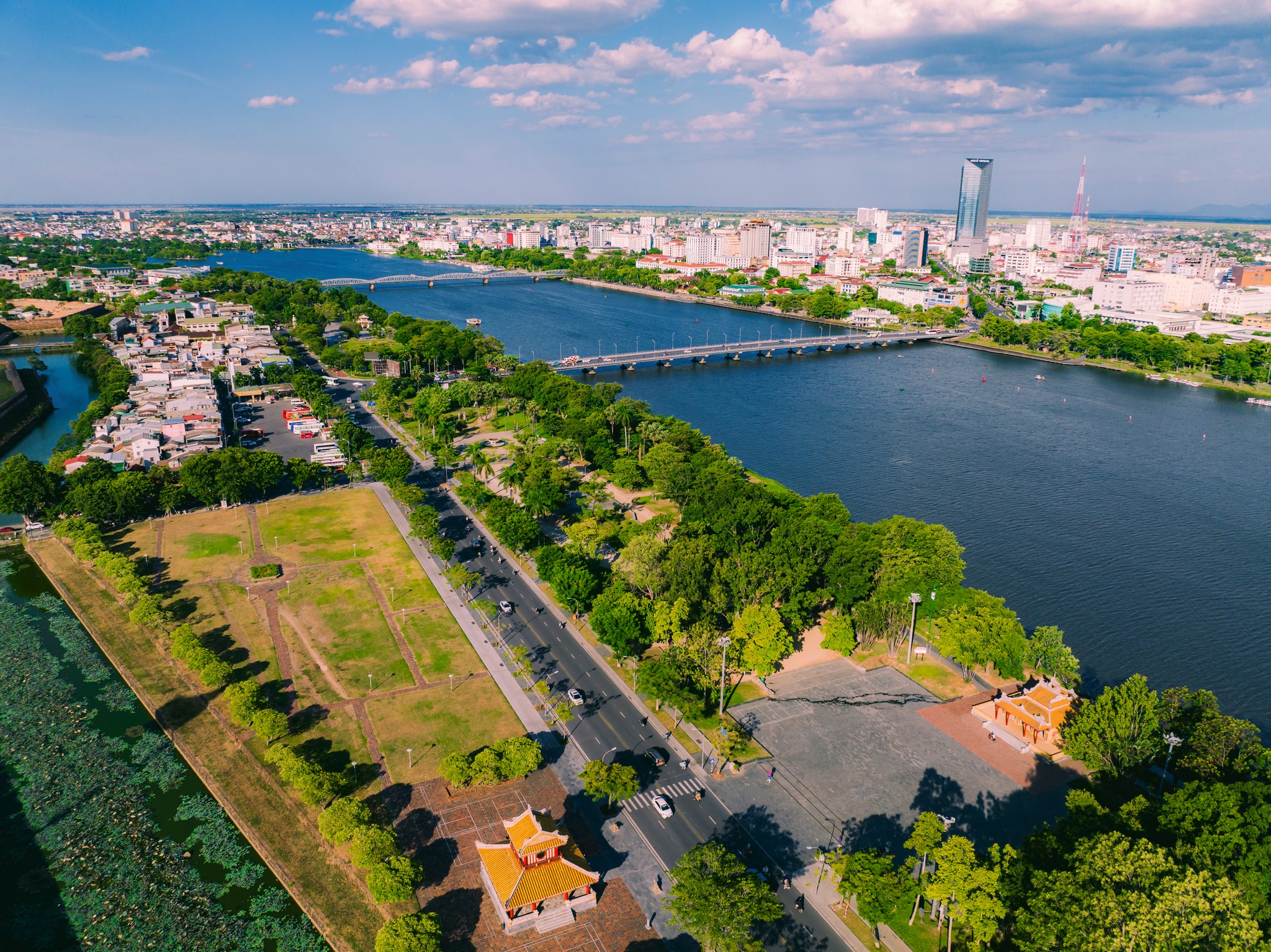 Thừa Thi&ecirc;n - Huế phấn đấu th&agrave;nh th&agrave;nh phố trực thuộc Trung ương năm 2025- Ảnh 3.